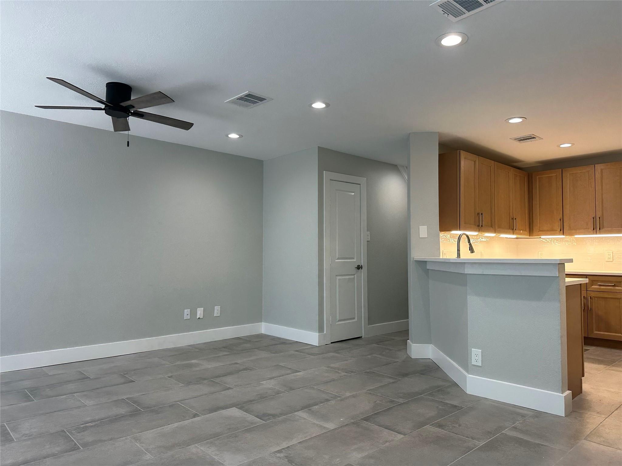 7205 Aldea Dr #a Property Photo 8