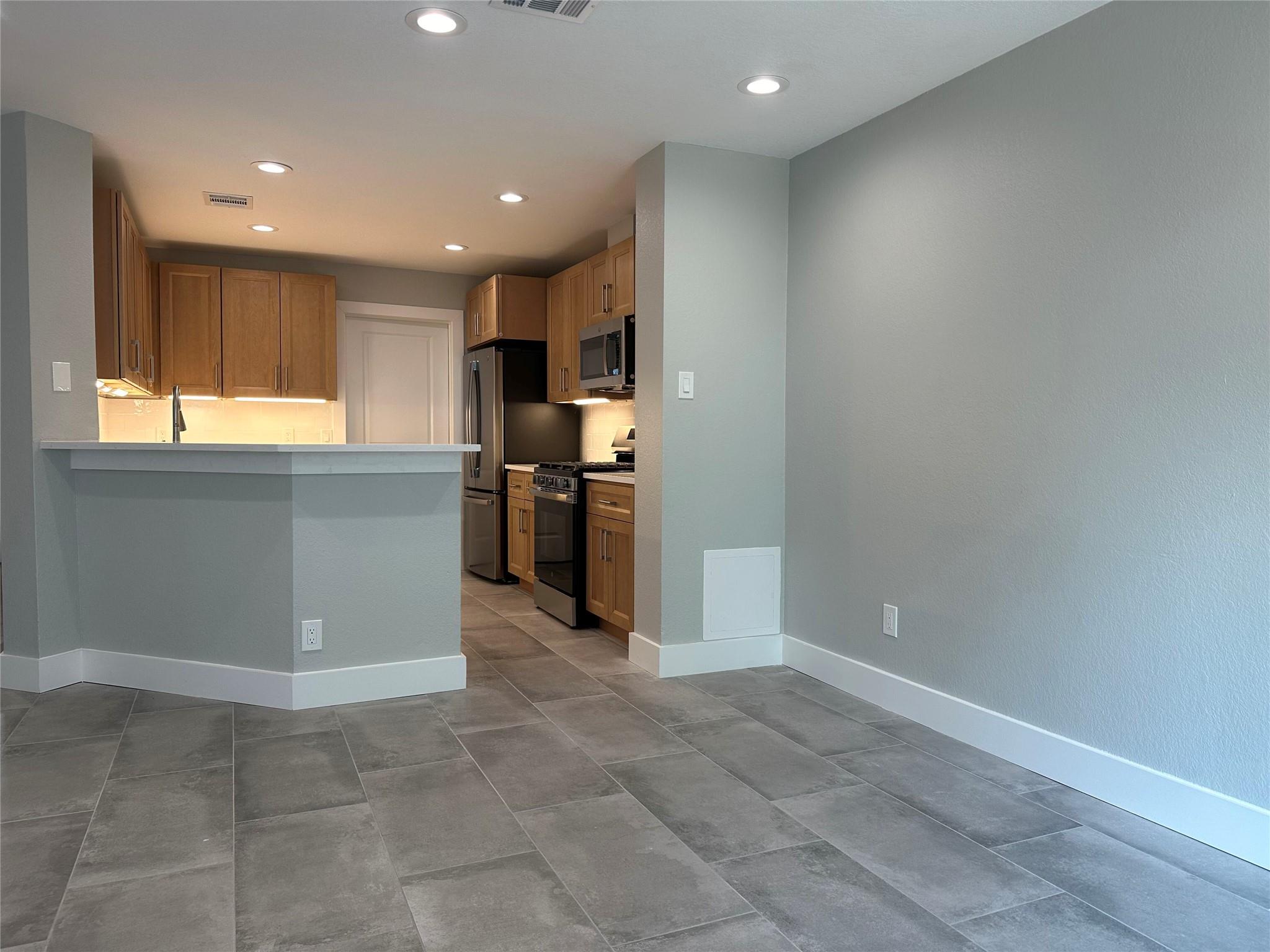 7205 Aldea Dr #a Property Photo 9