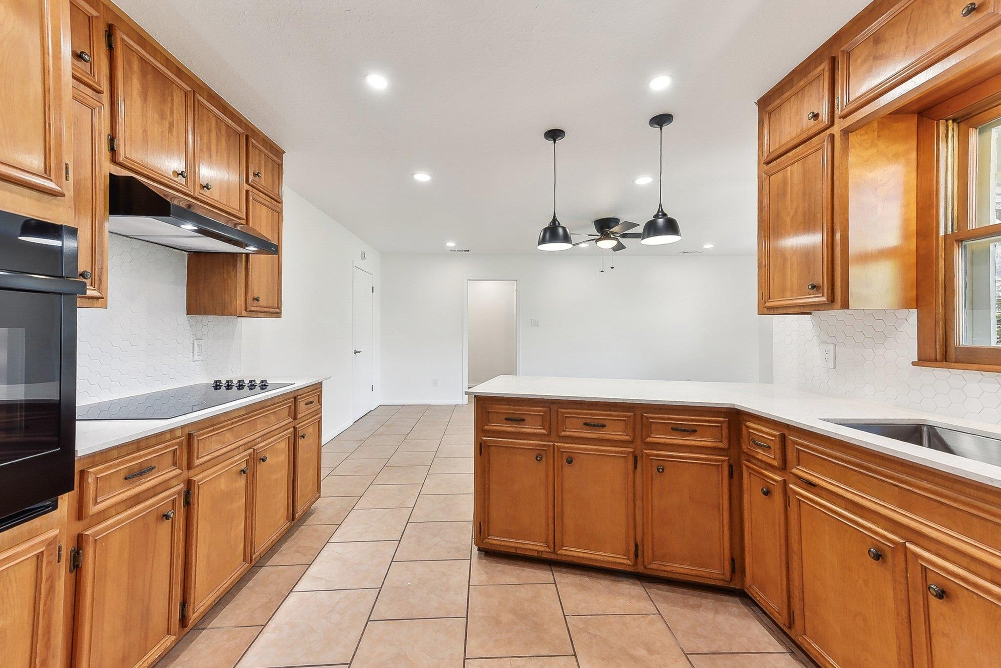 11702 North Oaks Dr Property Photo