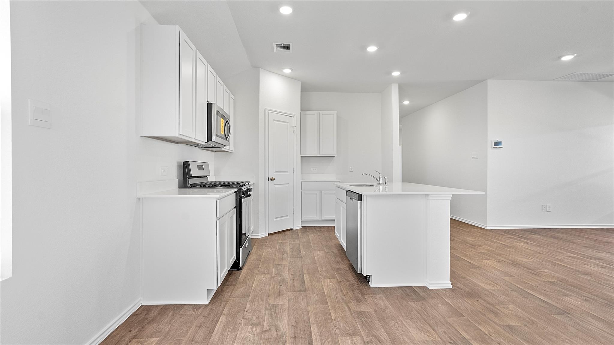 227 Celosia Loop Property Photo 7