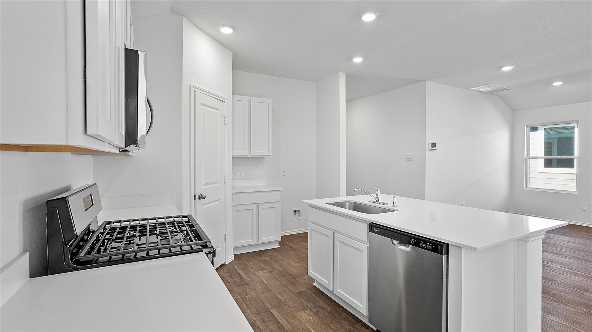 227 Celosia Loop Property Photo 8