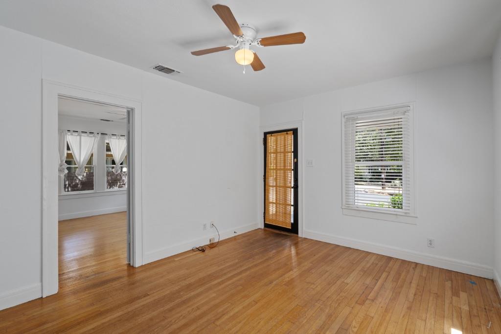1500 Newning Ave Property Photo 5