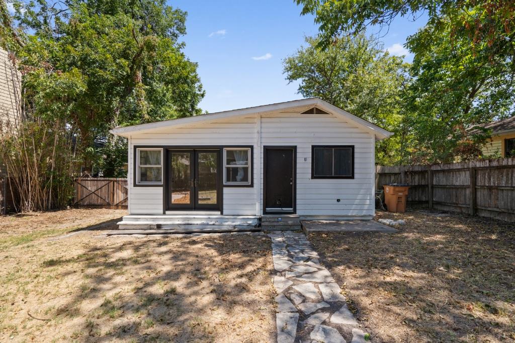 1500 Newning Ave Property Photo 26