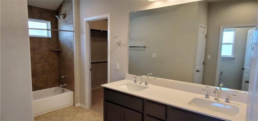 163 Heather Glen Way Property Photo 7