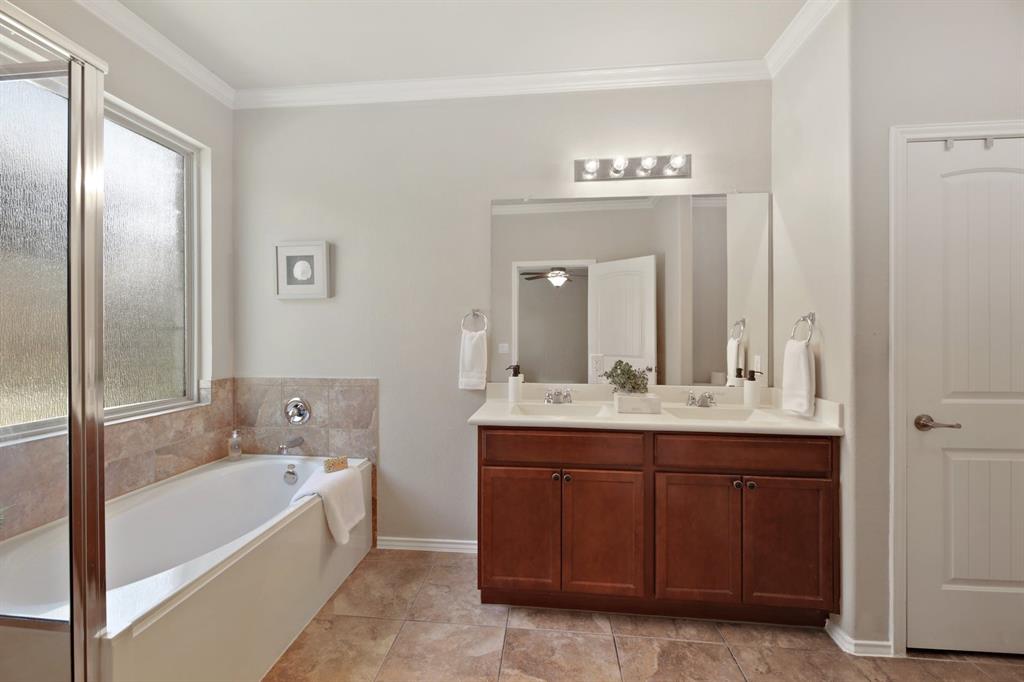 10221 Copper Ridge Cv Property Photo 13