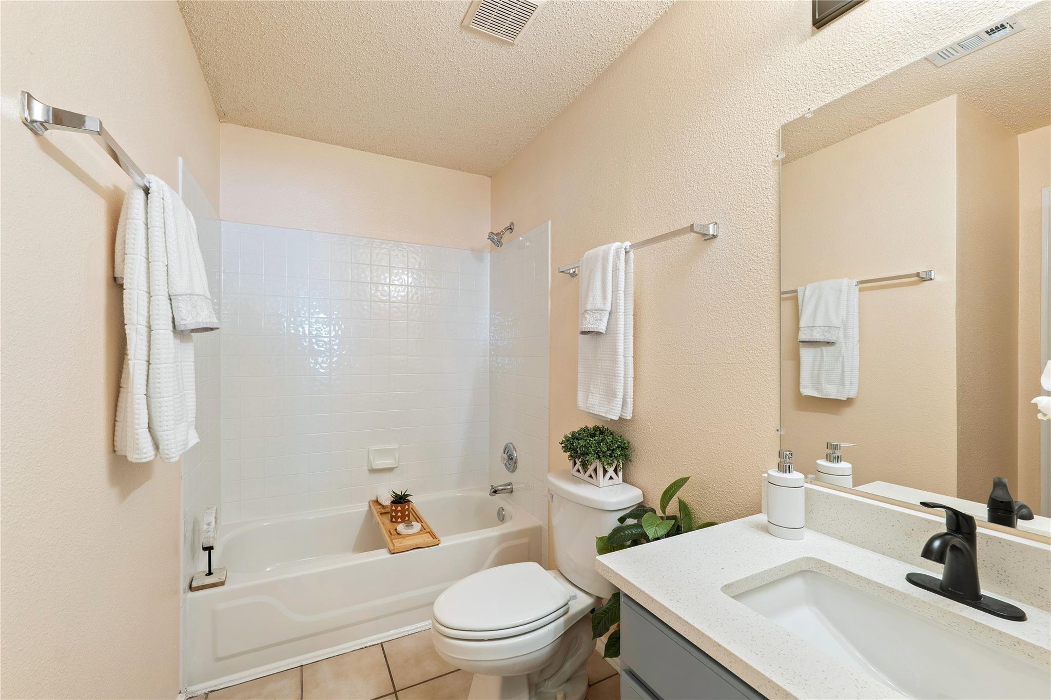 2600 Andres Way Property Photo 17