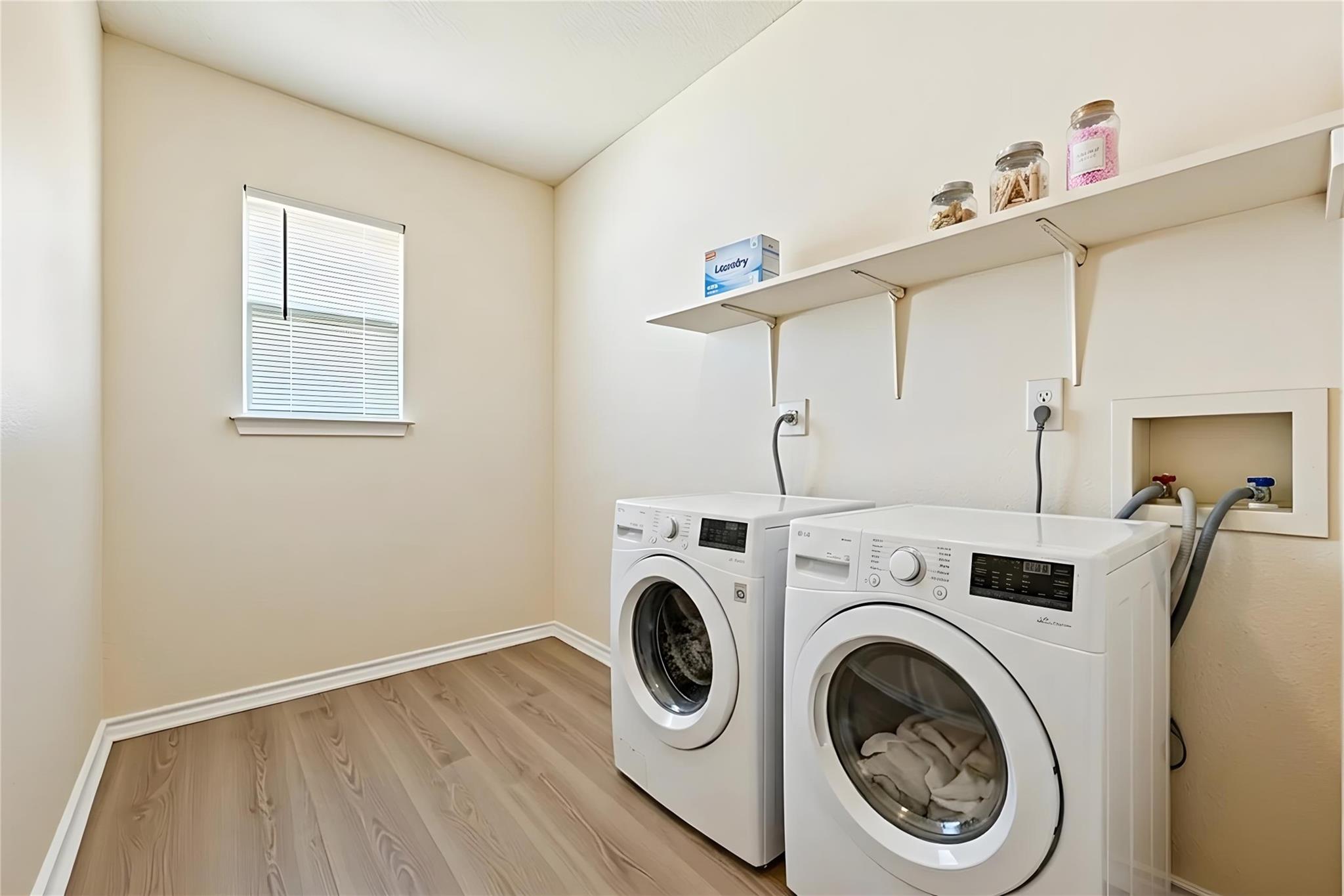 2600 Andres Way Property Photo 27
