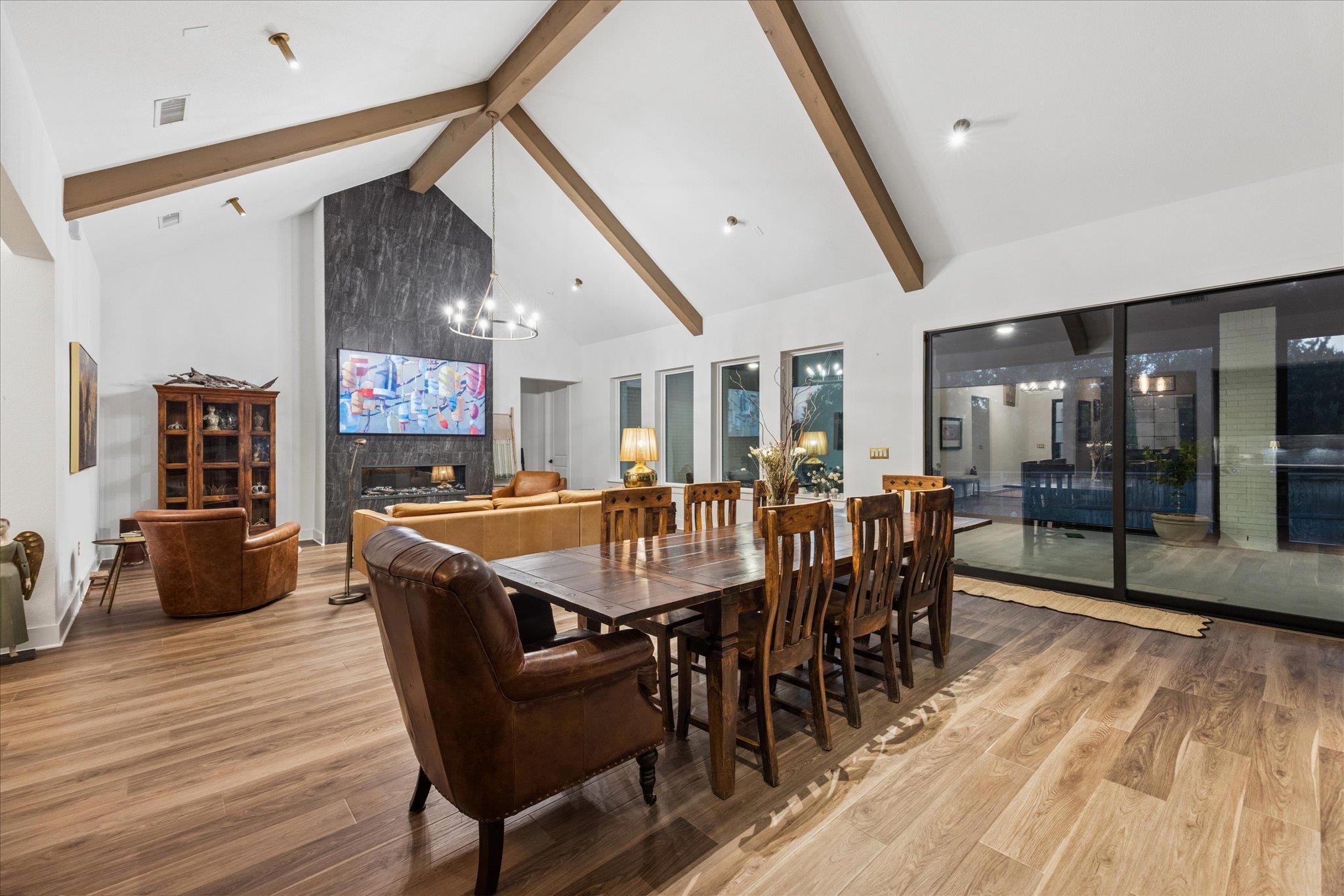437 Trabuco Bnd Property Photo 8