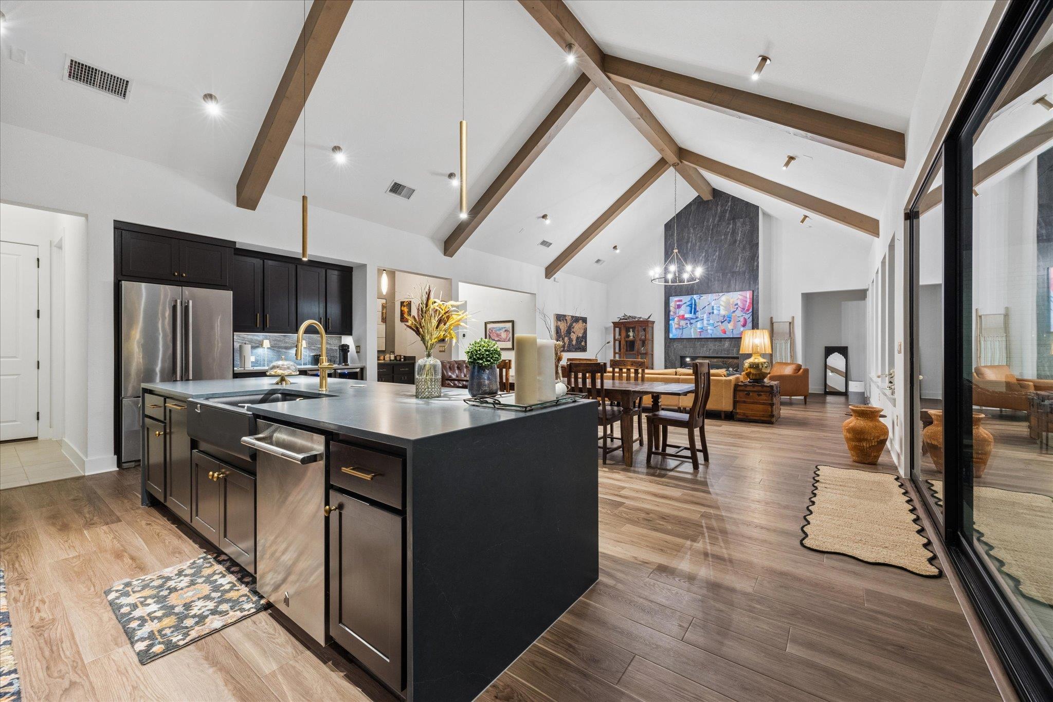 437 Trabuco Bnd Property Photo 13