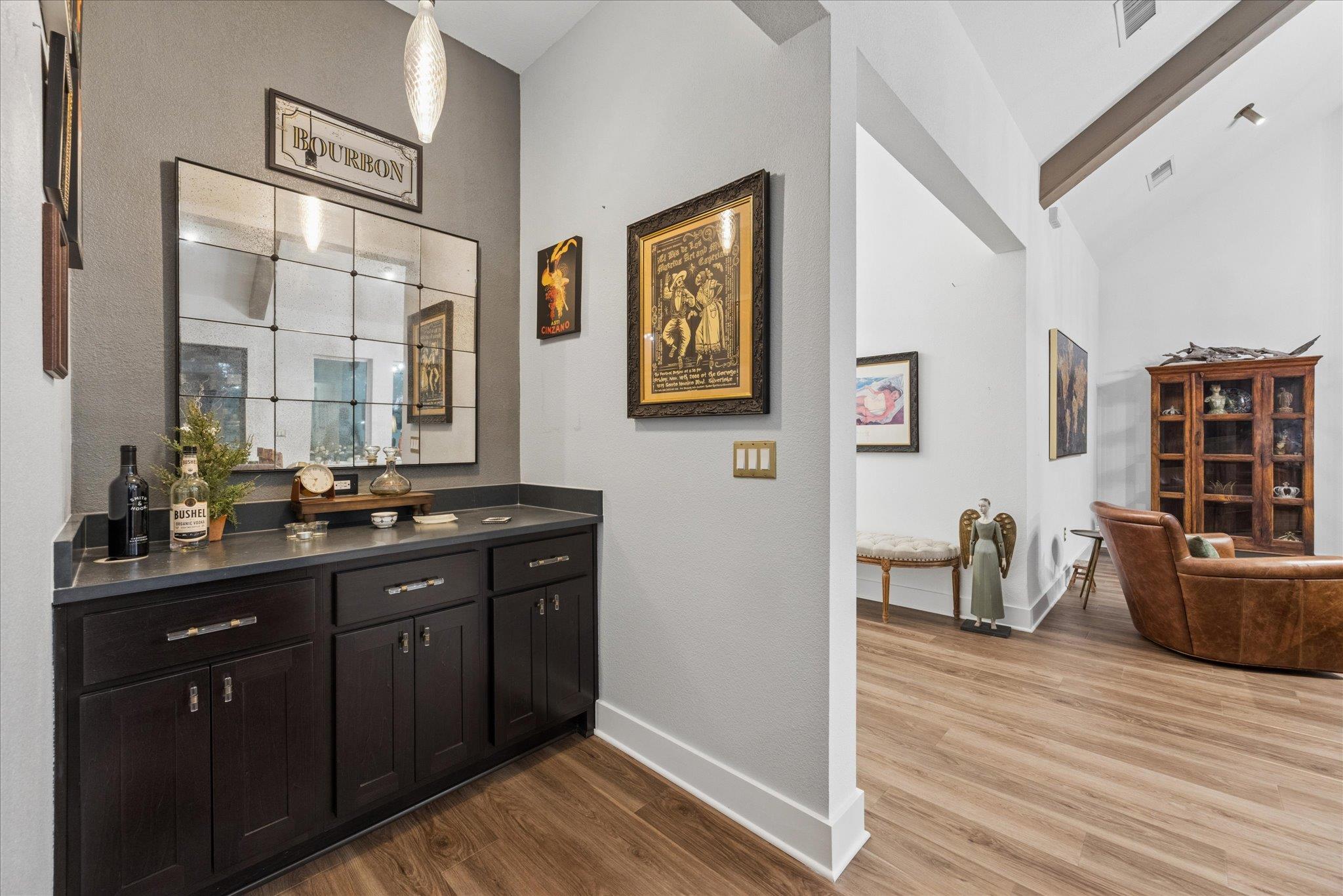 437 Trabuco Bnd Property Photo 14