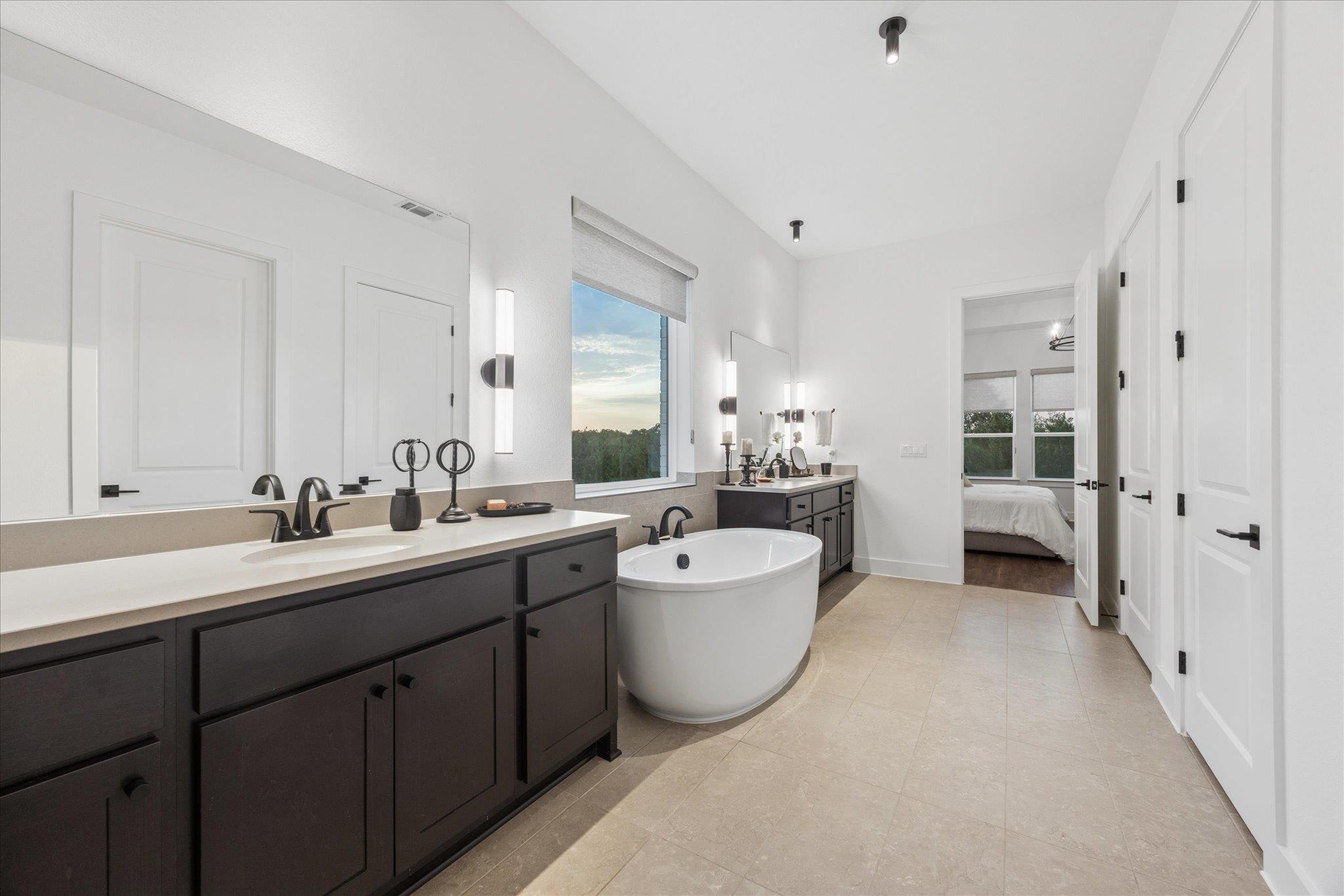 437 Trabuco Bnd Property Photo 19