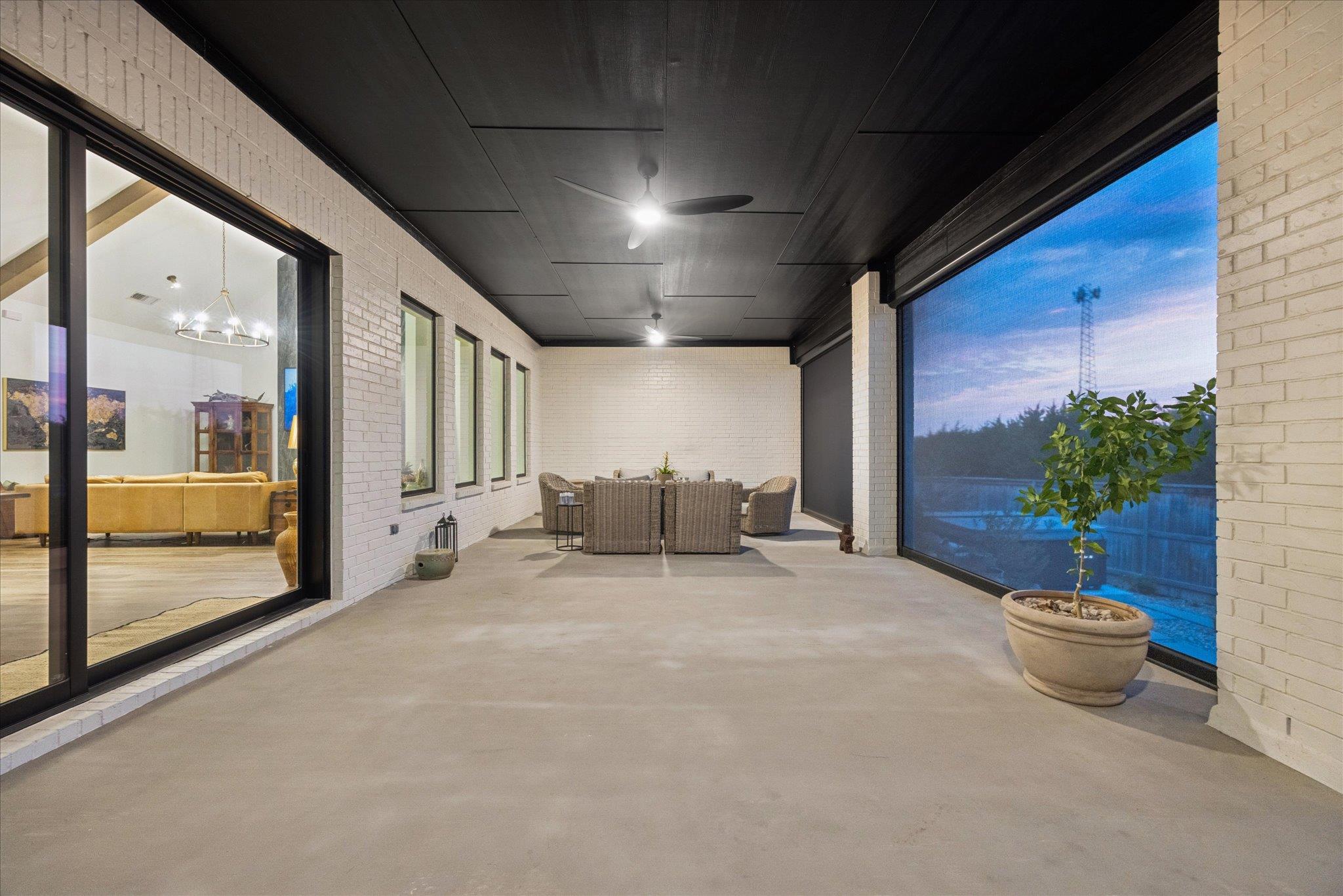 437 Trabuco Bnd Property Photo 25