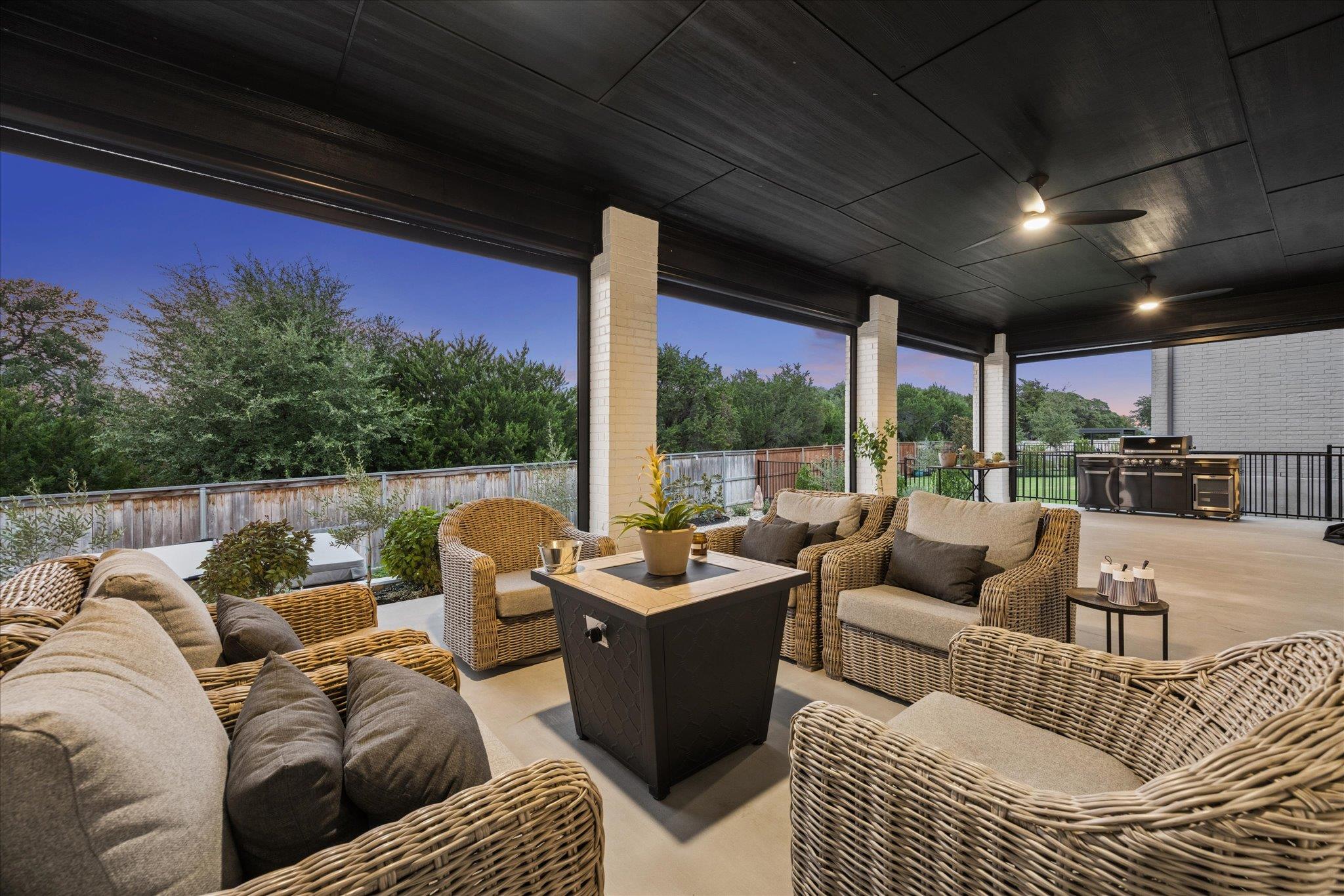 437 Trabuco Bnd Property Photo 27