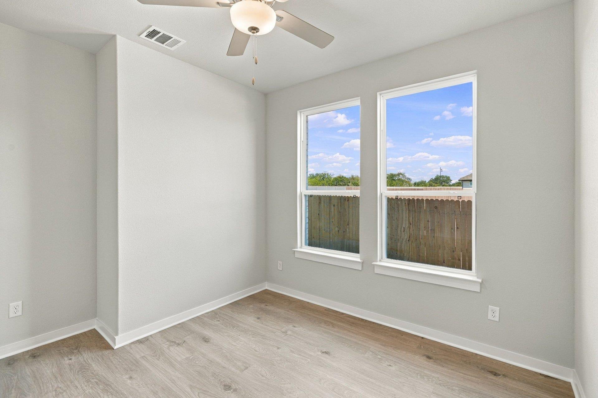 532 Los Aliso Ct Property Photo 32