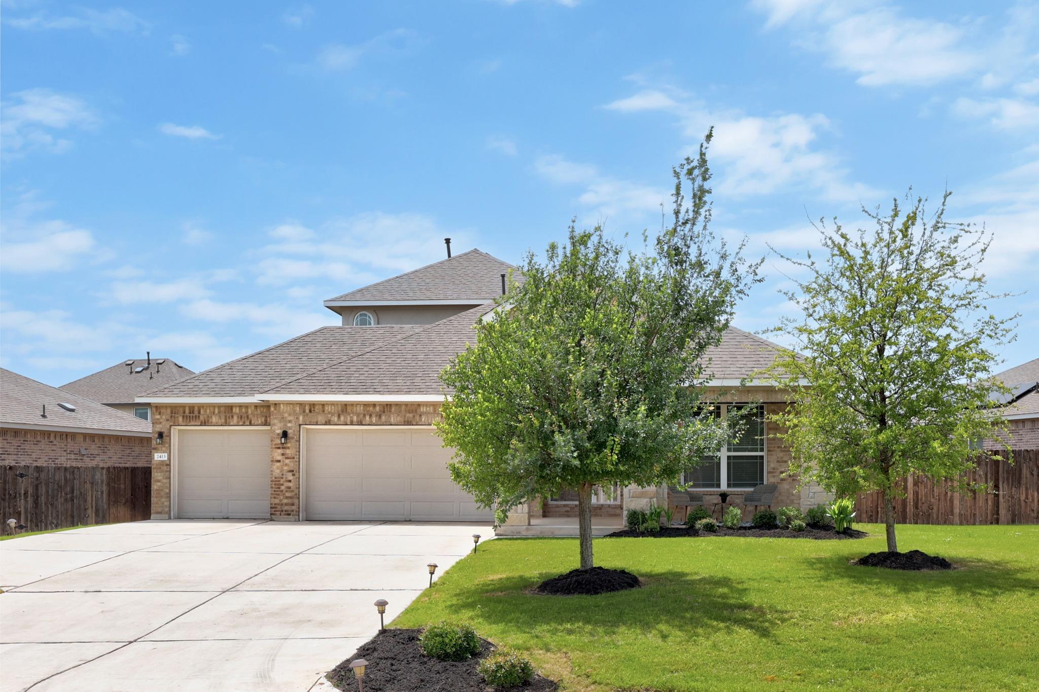 2413 Star Hill Ranch St Property Photo 4