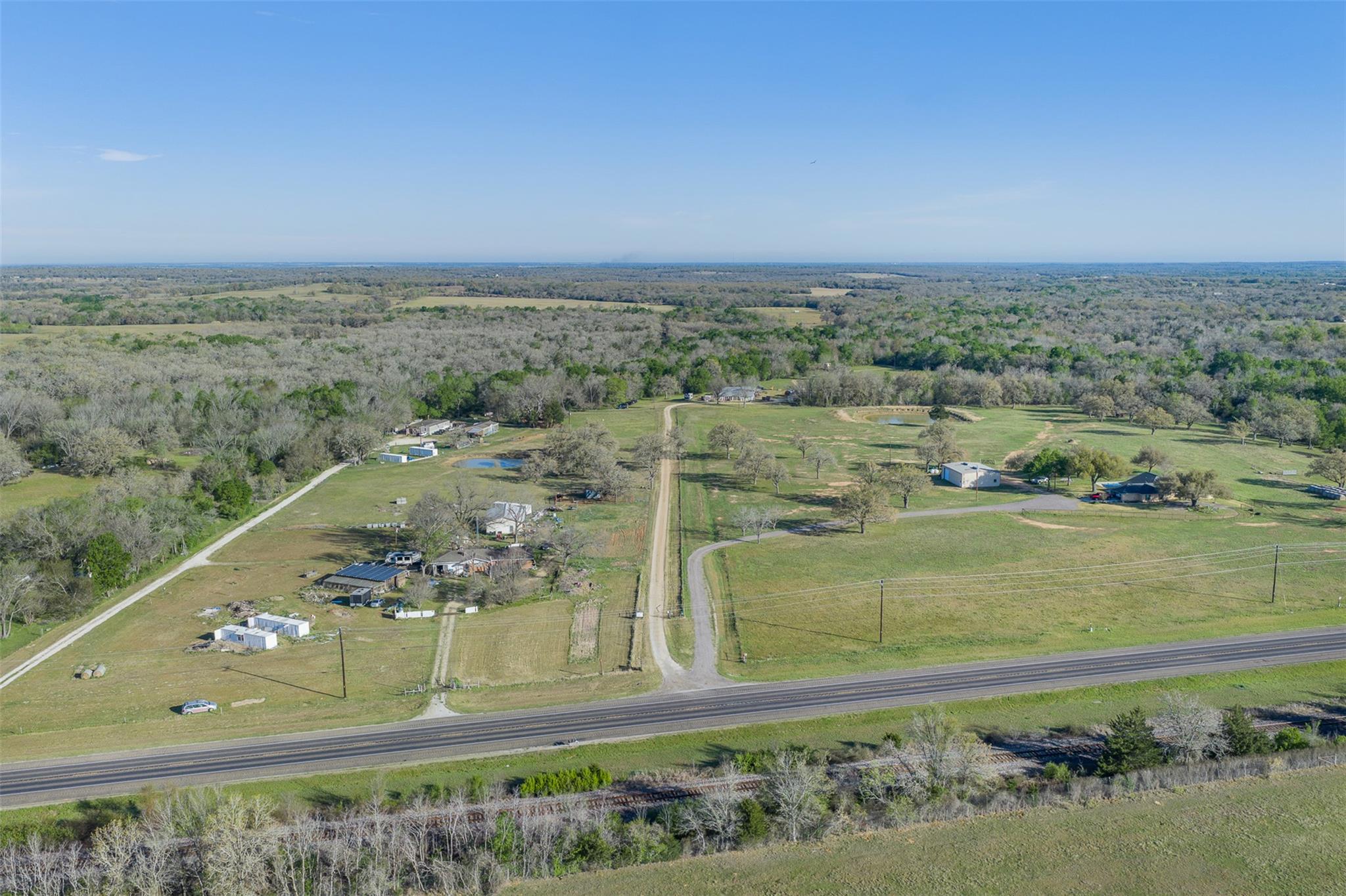 2313 E Us Highway 79 None Property Photo 11