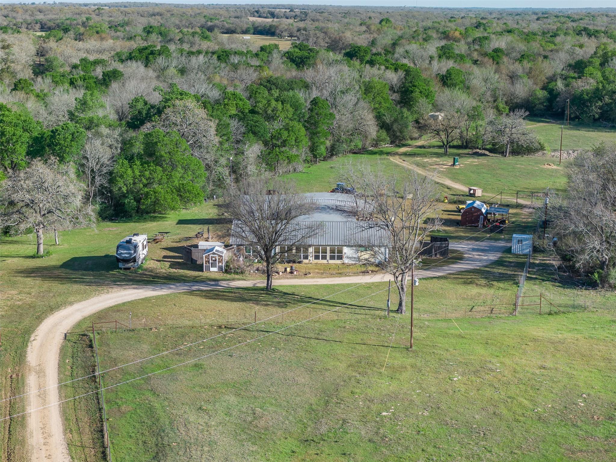 2313 E Us Highway 79 None Property Photo 12