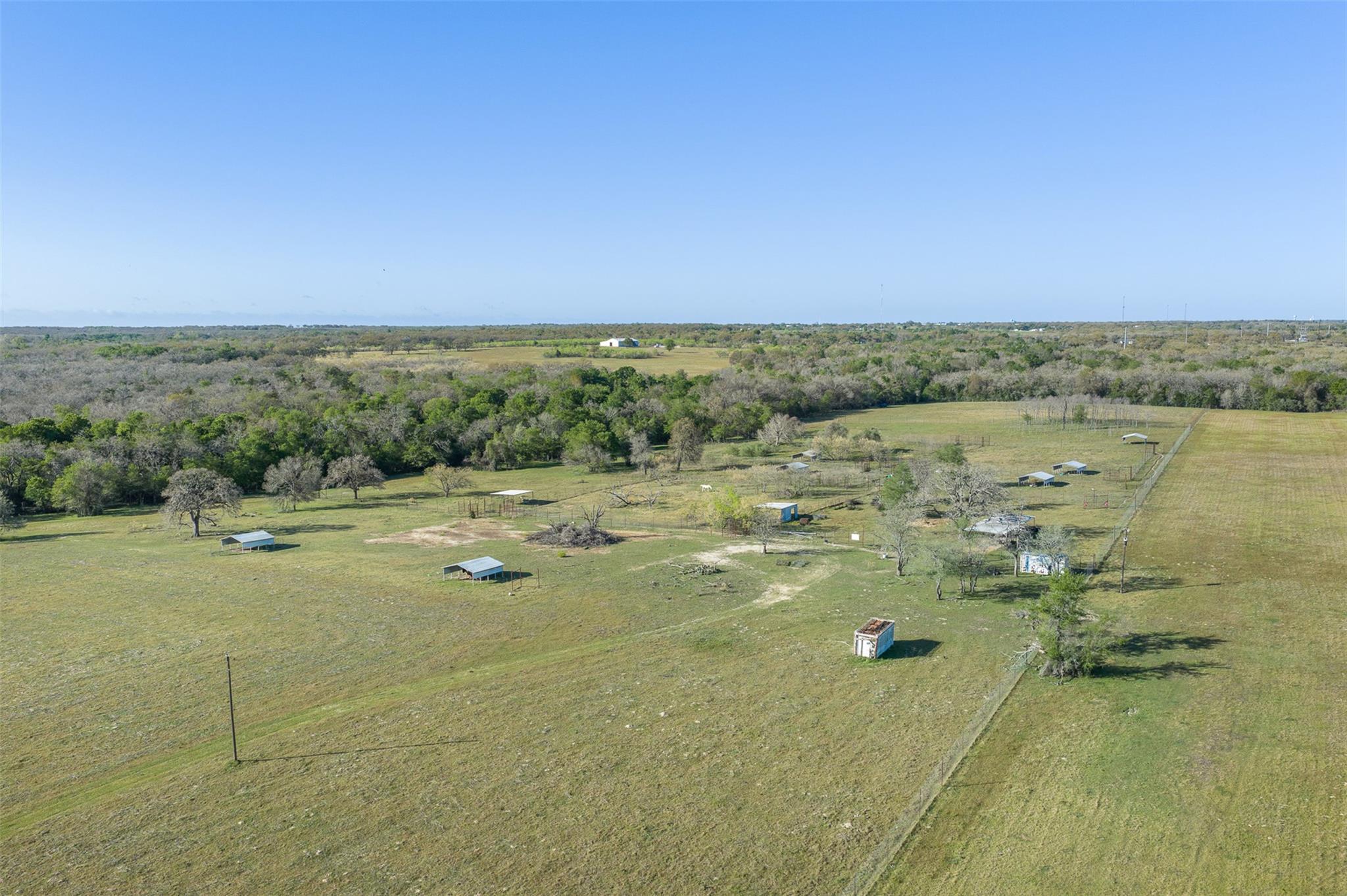 2313 E Us Highway 79 None Property Photo 17