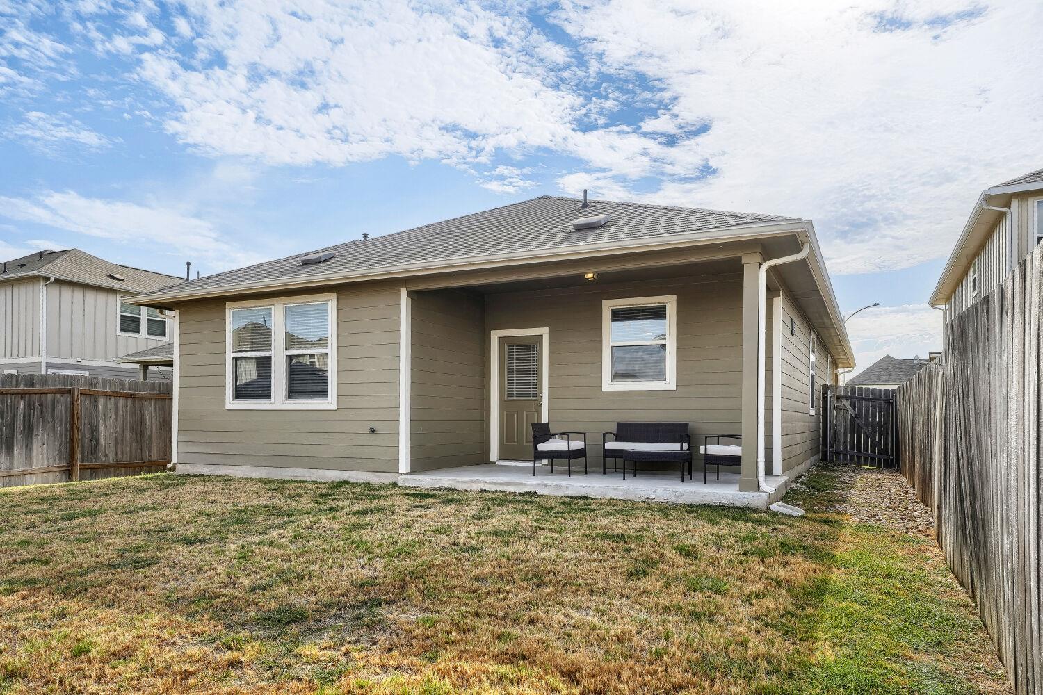 12104 Tolson Dr Property Photo 17
