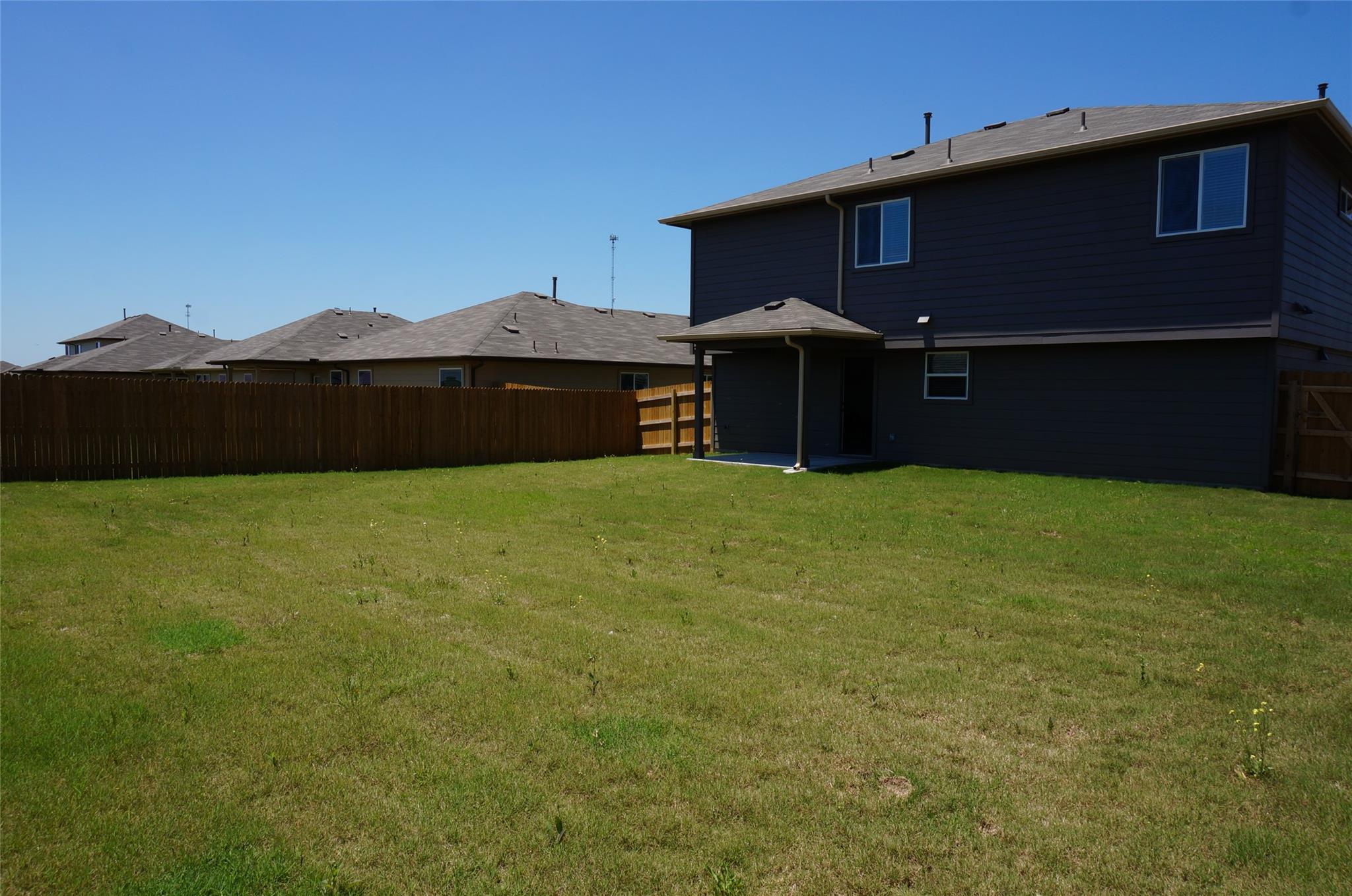 399 Langely None Property Photo 16