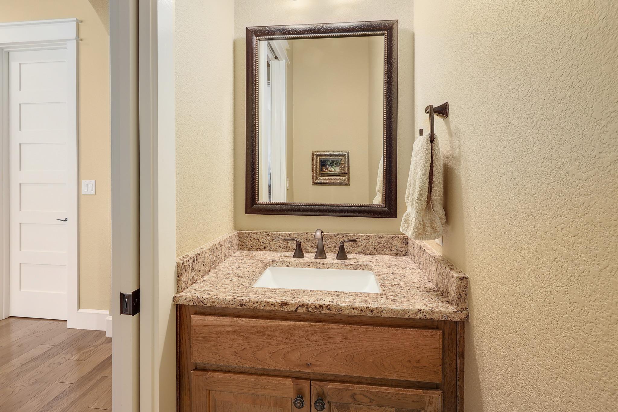 105 Arrowhead Rd Property Photo 32