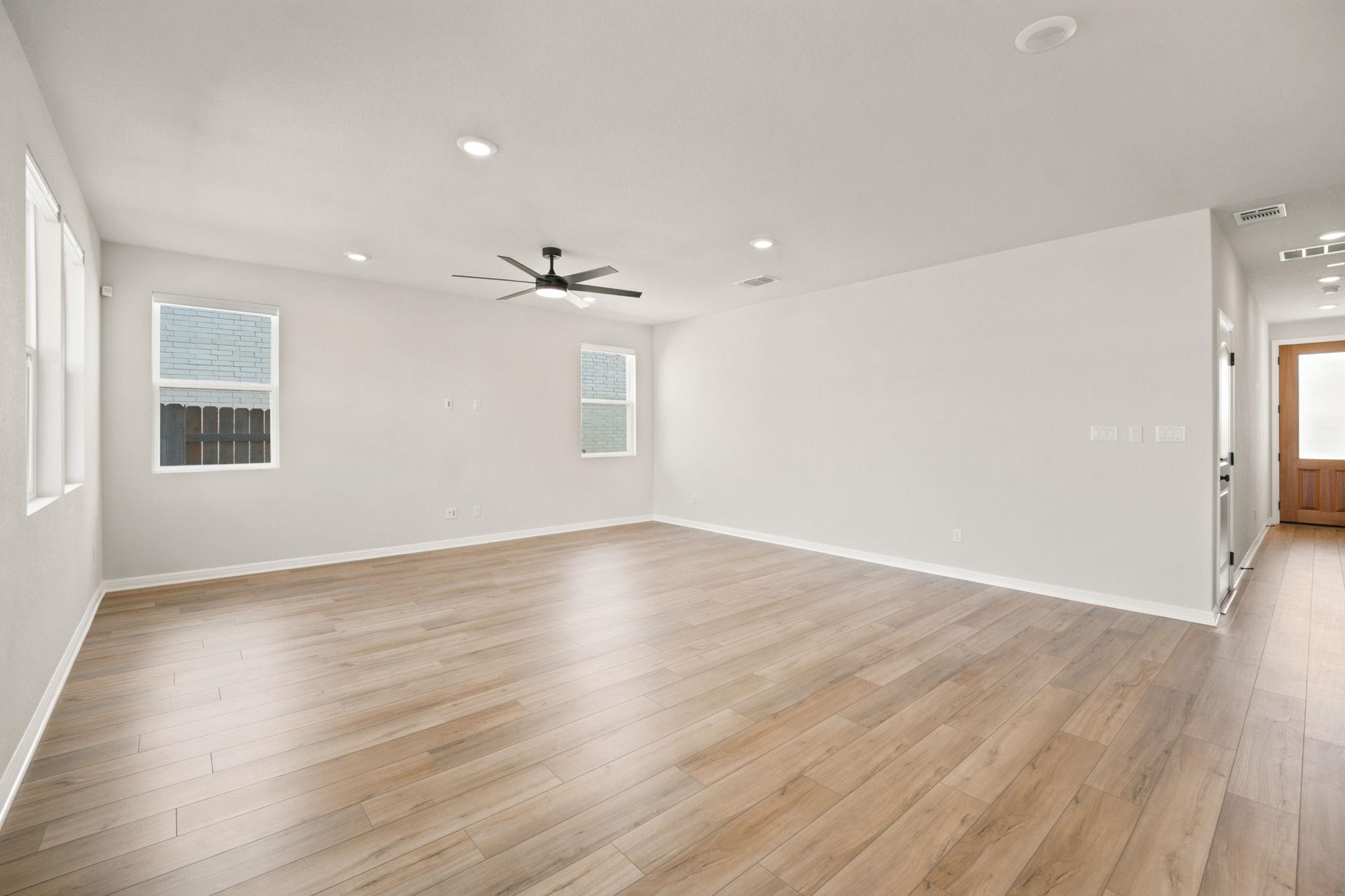 212 Swinging H Ln Property Photo 11