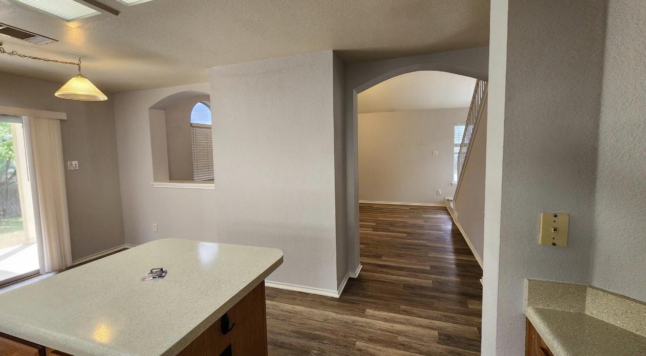 417 Jacky St Property Photo 6