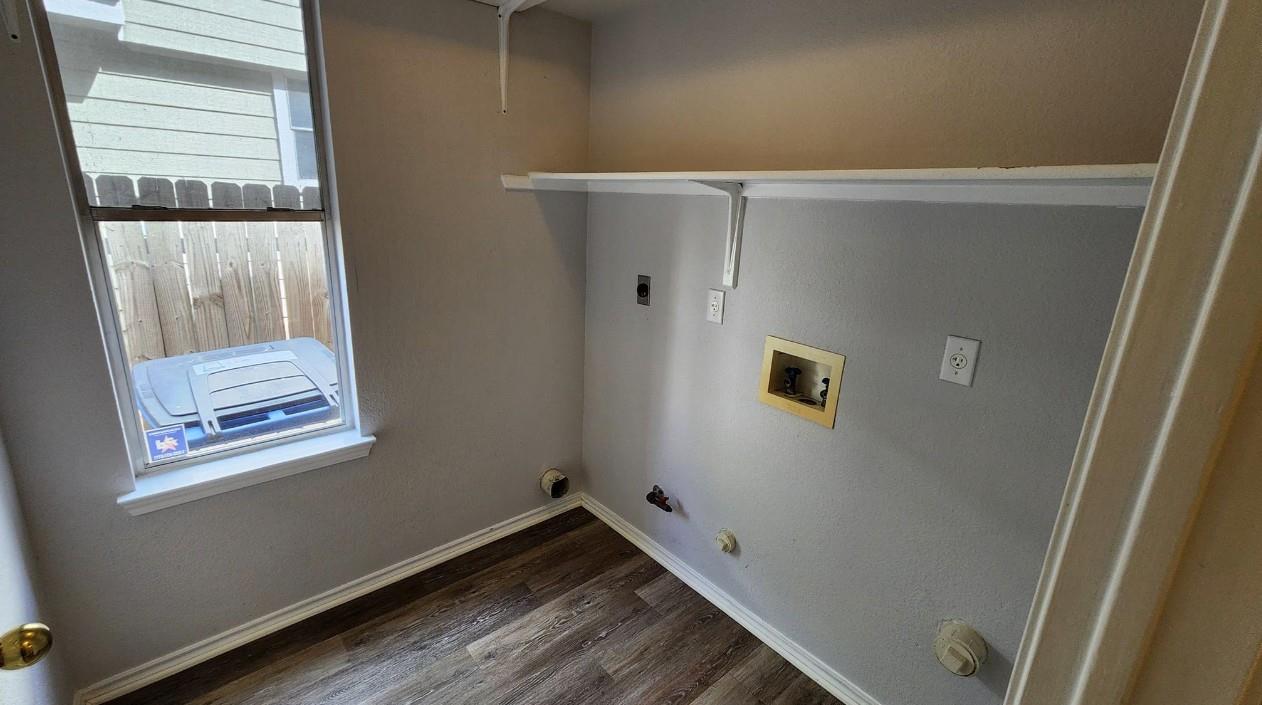 417 Jacky St Property Photo 7