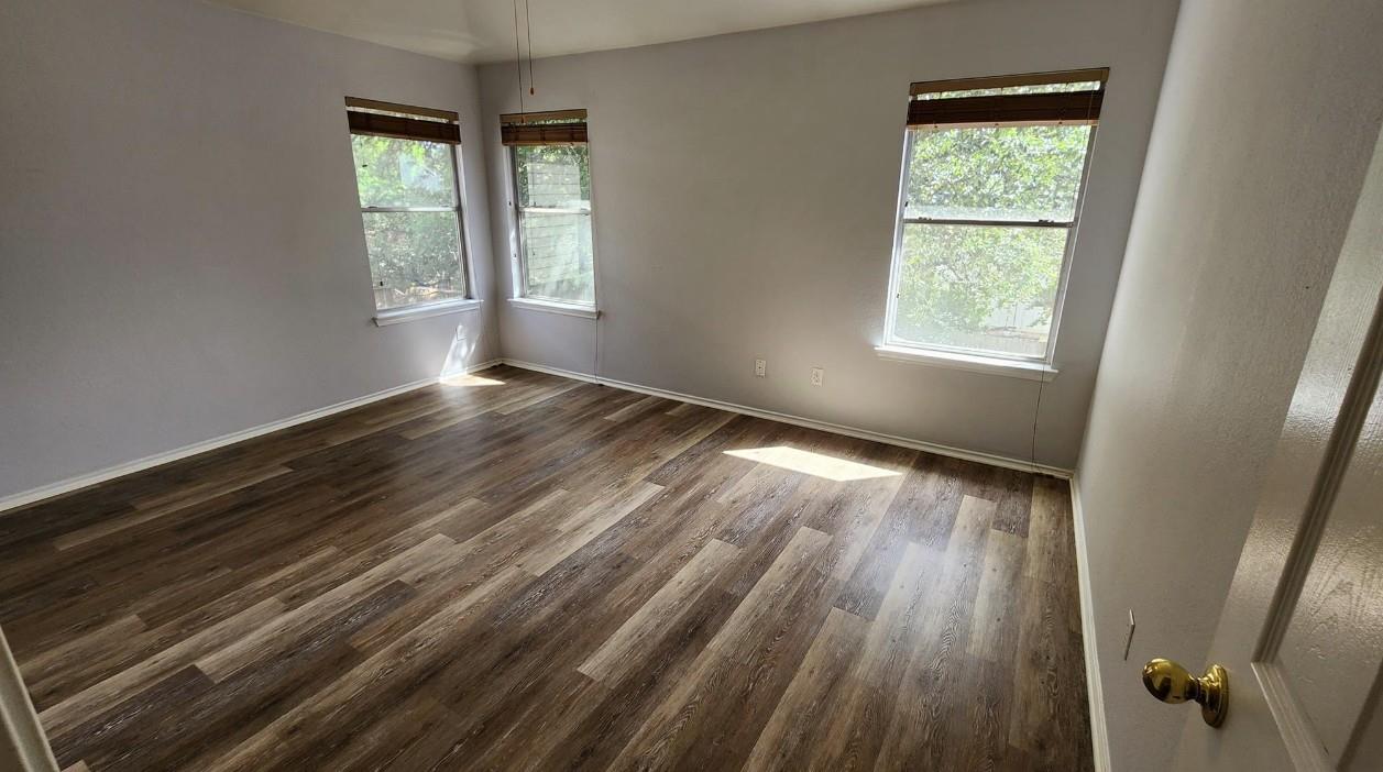 417 Jacky St Property Photo 11