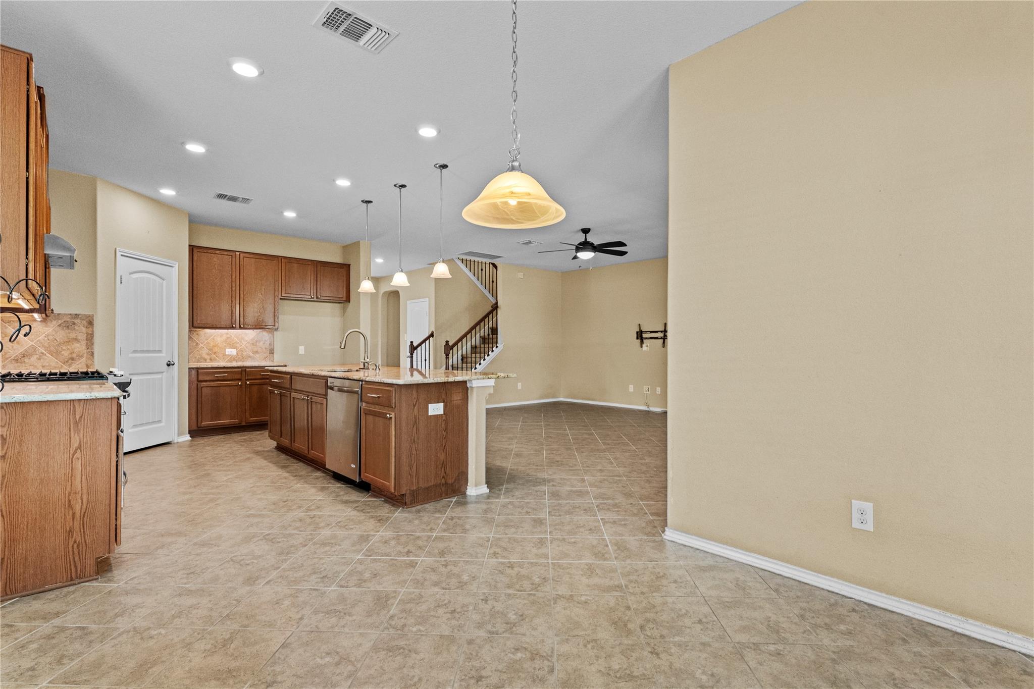 1601 Bovina Dr Property Photo 25
