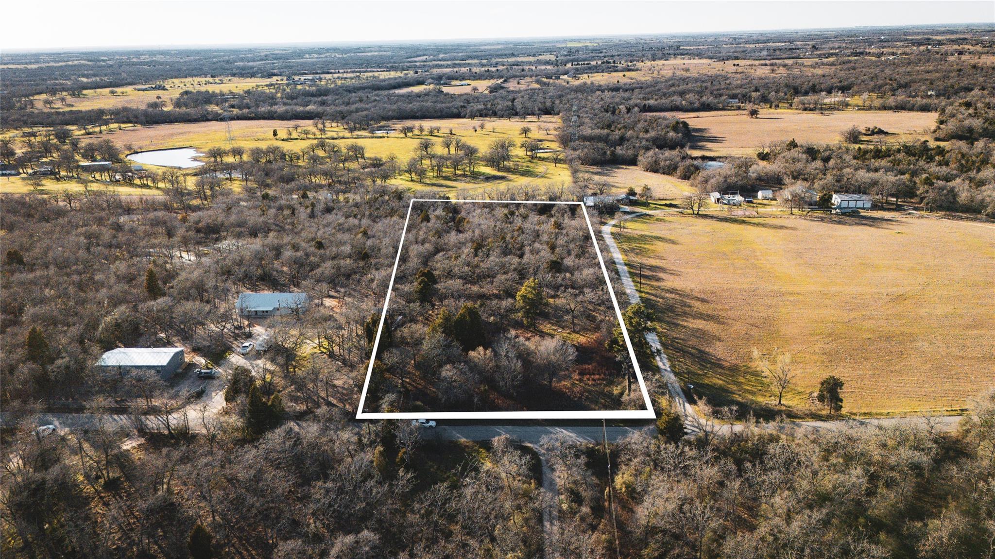 763 N County Line Rd Property Photo
