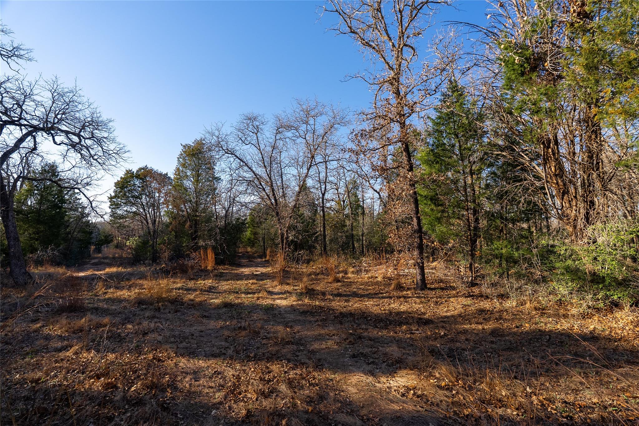 763 N County Line Rd Property Photo 14