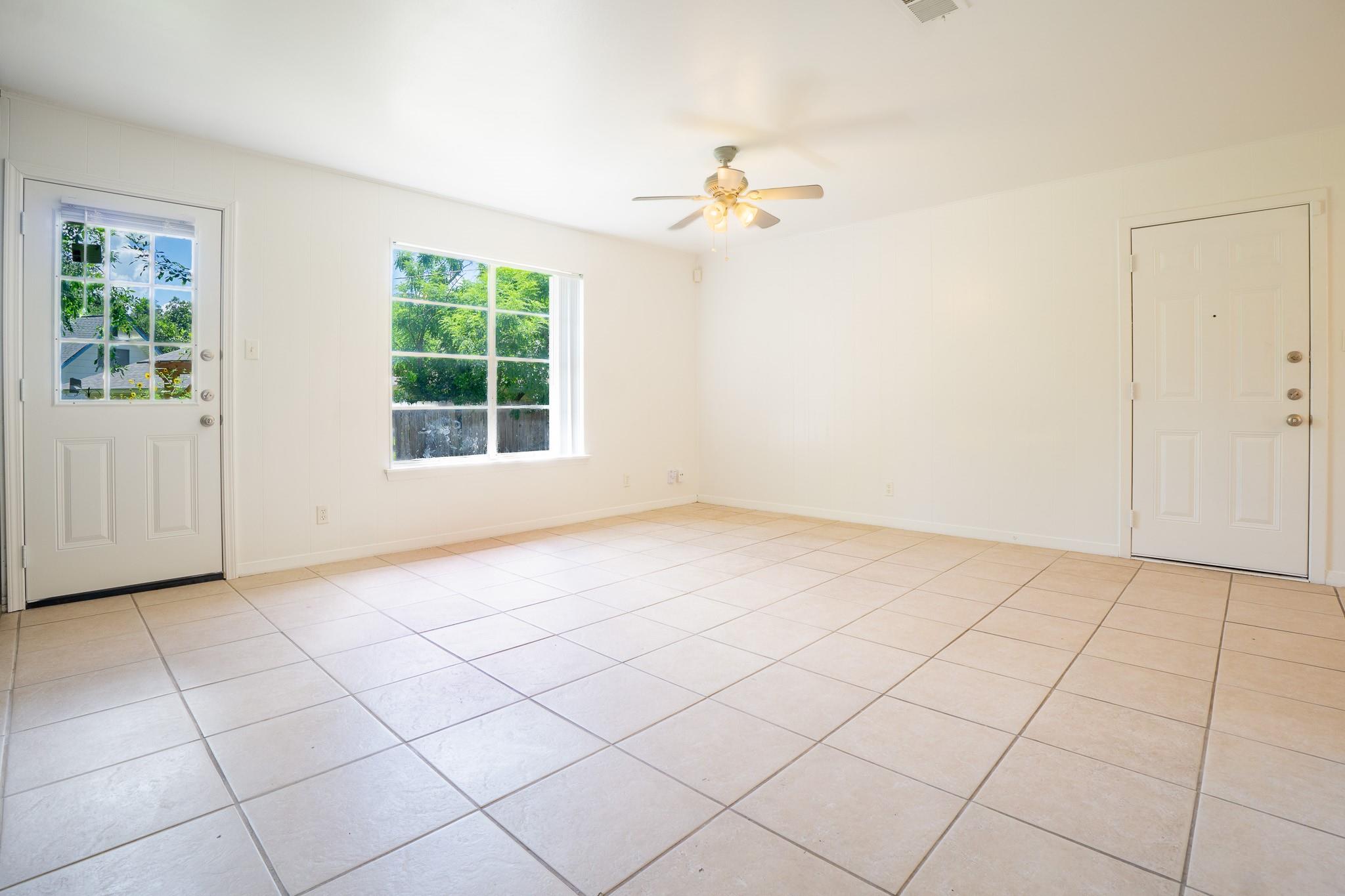 8204 Easter Cv Property Photo 5