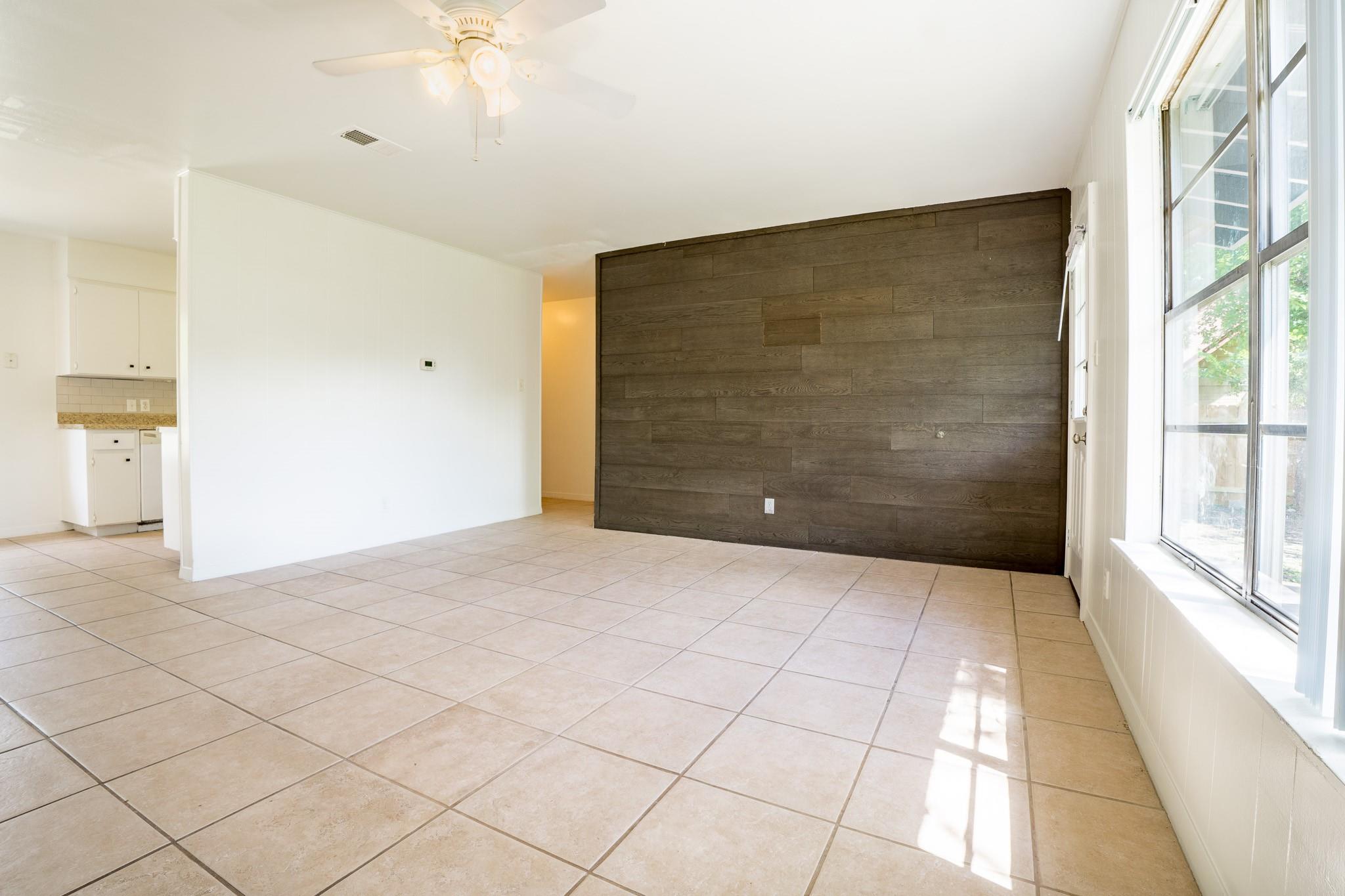 8204 Easter Cv Property Photo 6
