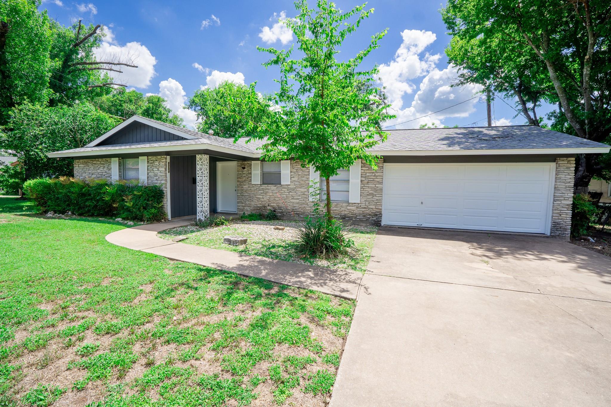 8204 Easter Cv Property Photo 8