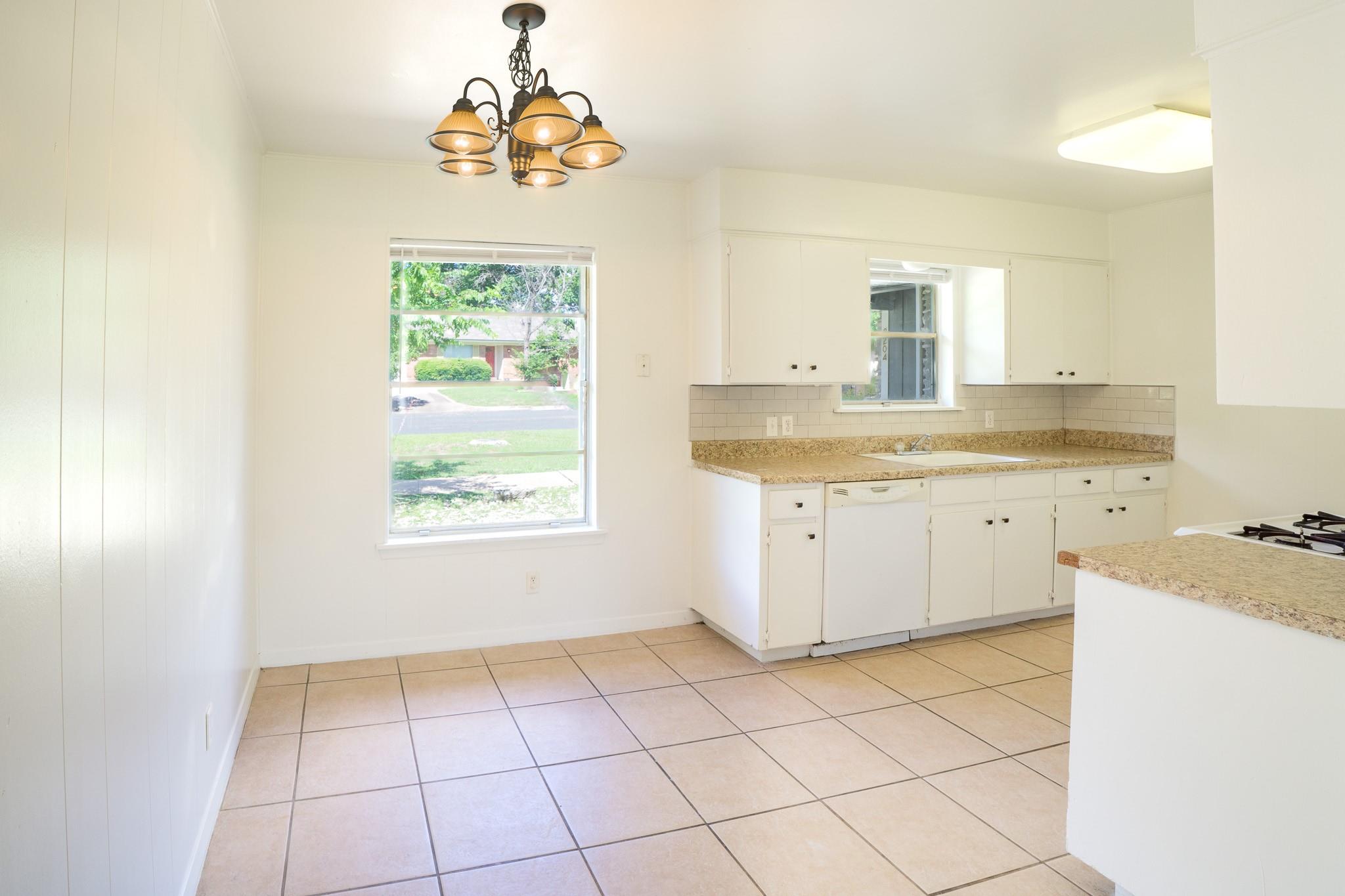 8204 Easter Cv Property Photo 13