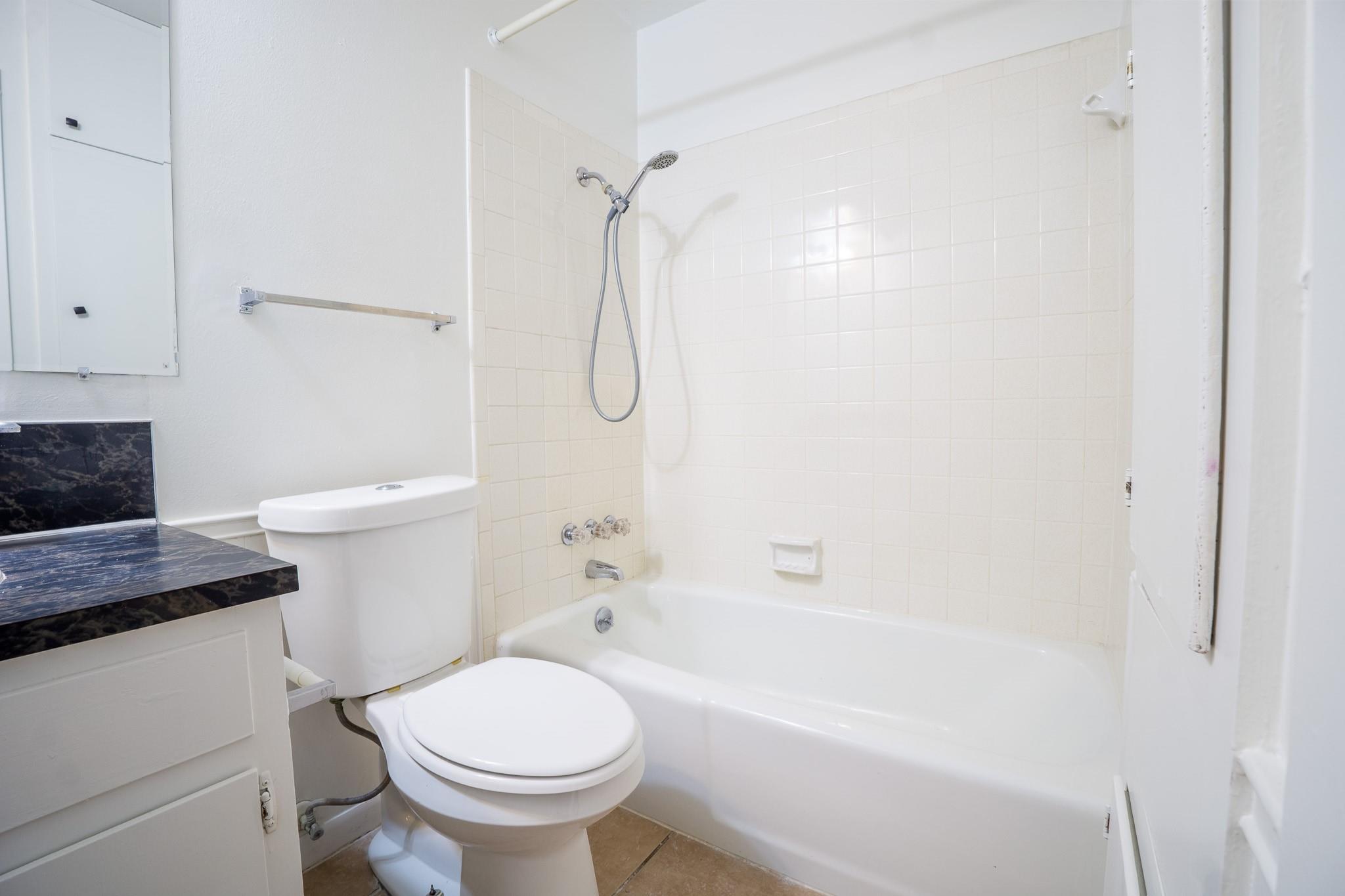 8204 Easter Cv Property Photo 28