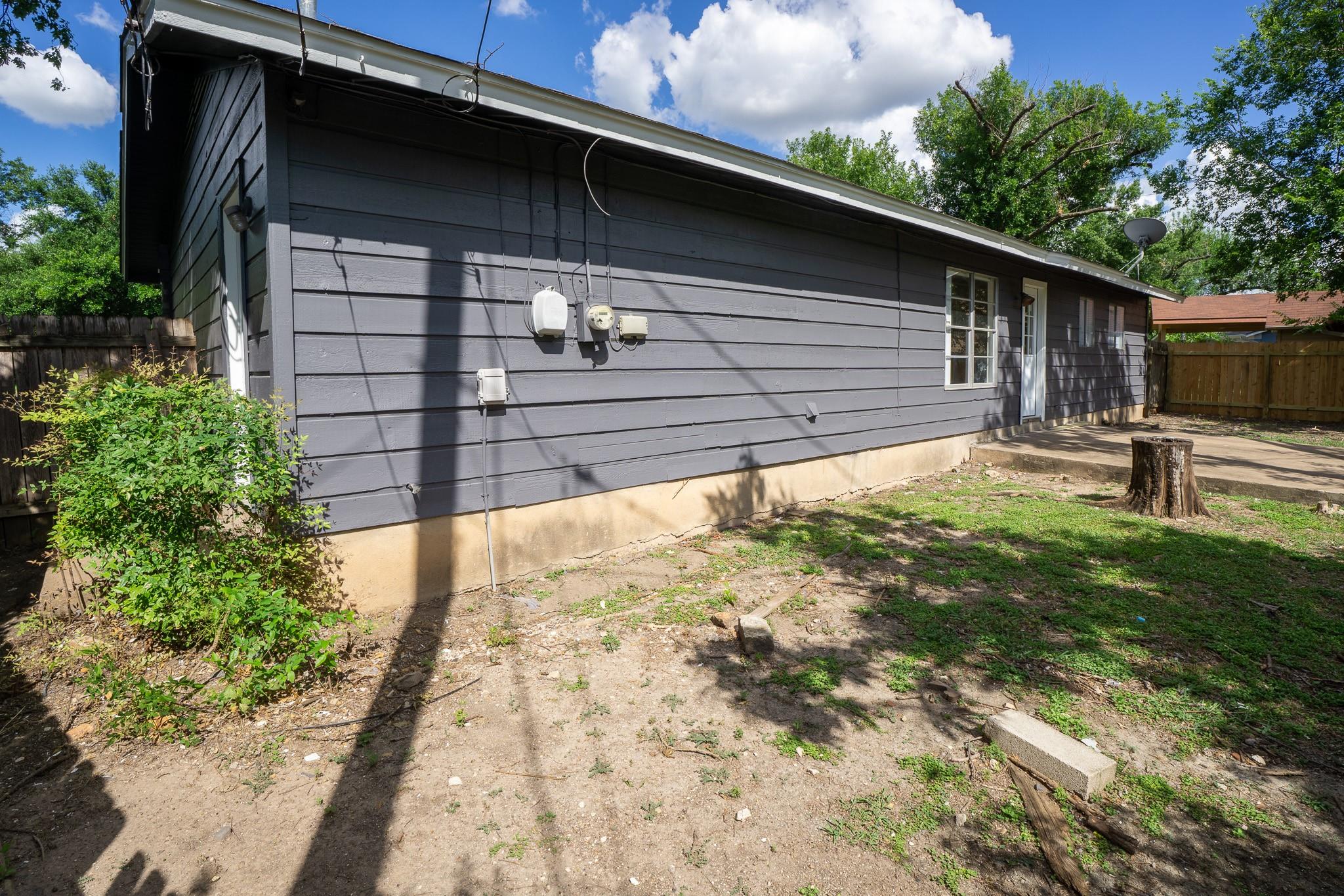 8204 Easter Cv Property Photo 30