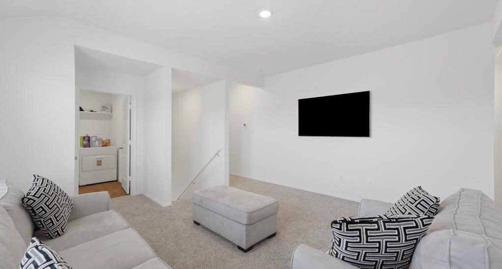 293 Ebbsfleet Dr Property Photo 16