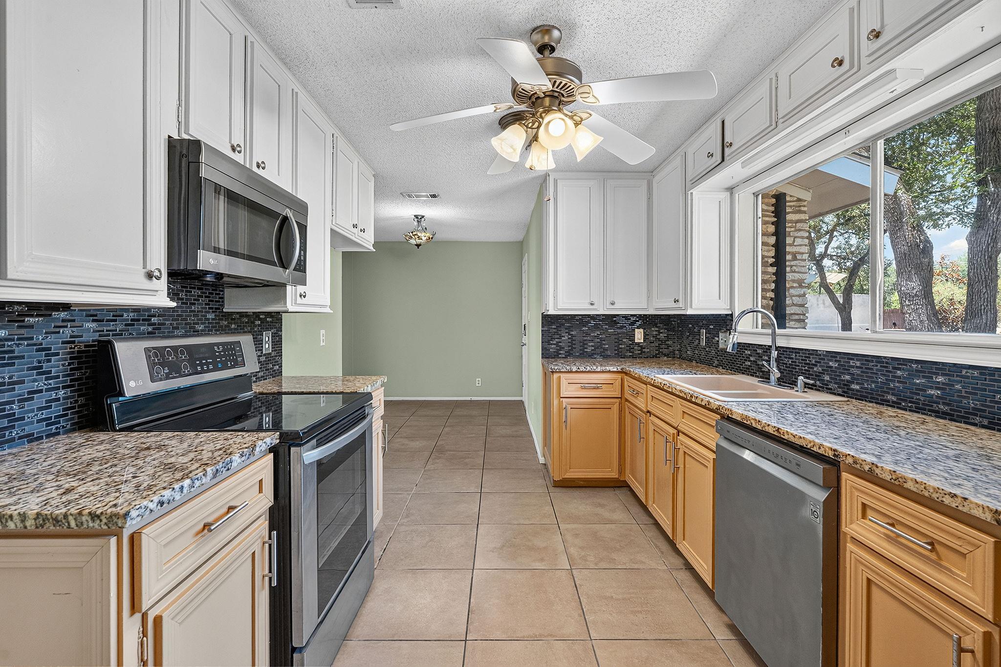 3809 Wyldwood Rd Property Photo 12