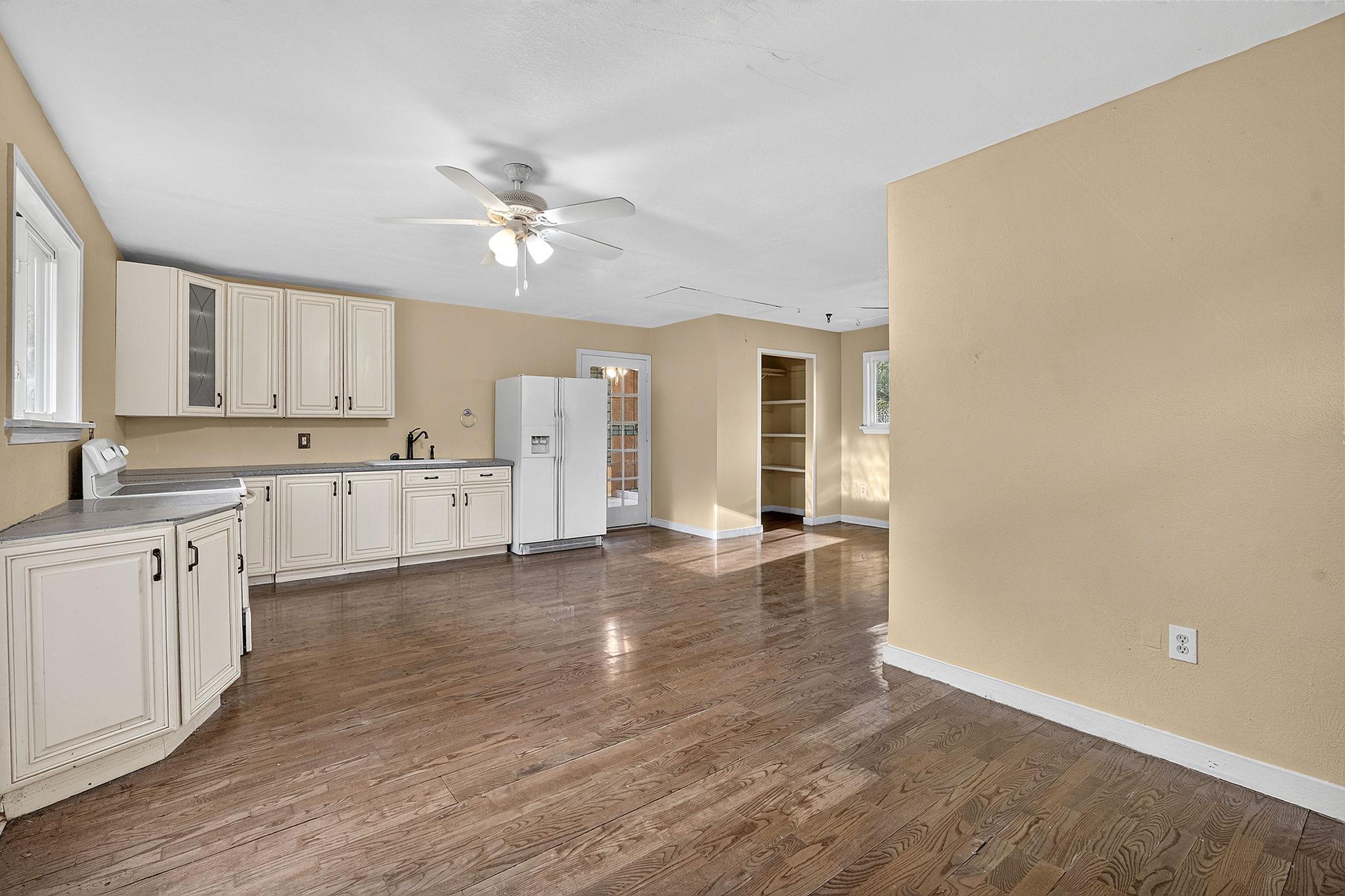 3809 Wyldwood Rd Property Photo 32
