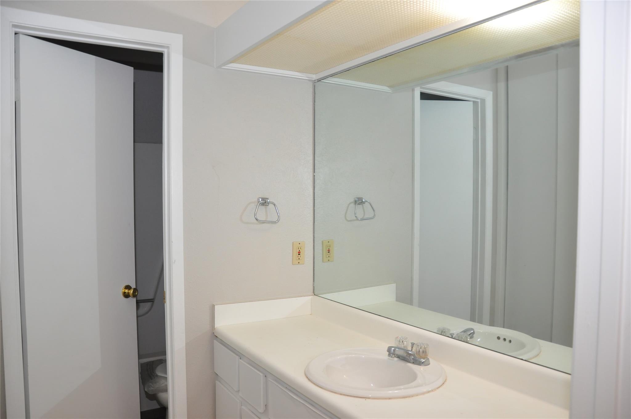 10810 Topperwein Dr #a Property Photo 11