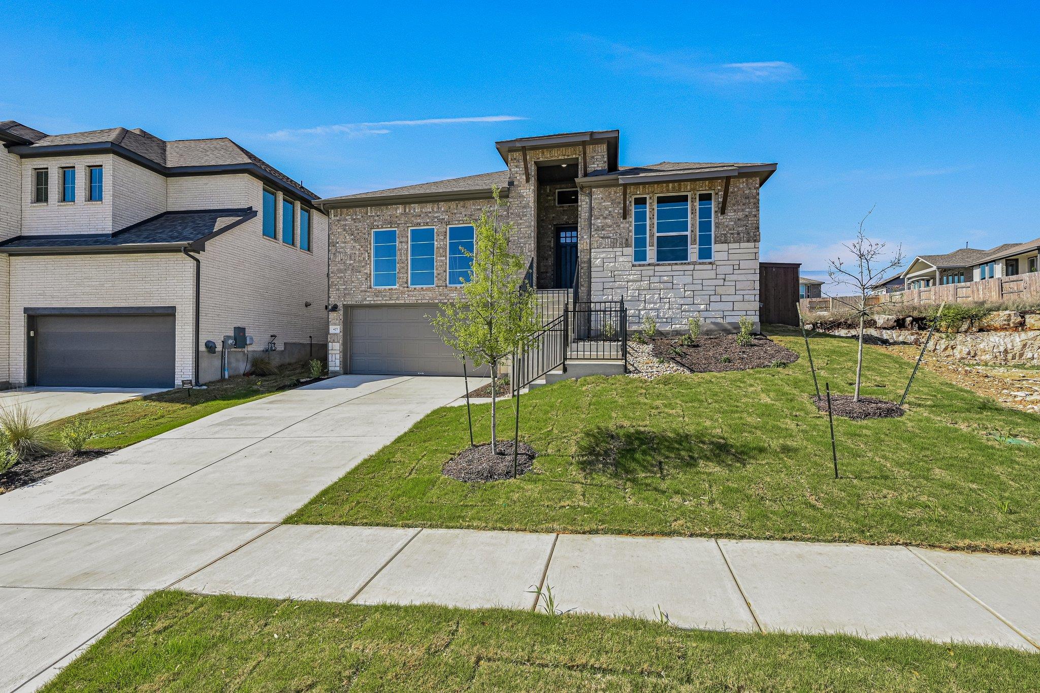 427 Fountain Grass Dr Property Photo 1