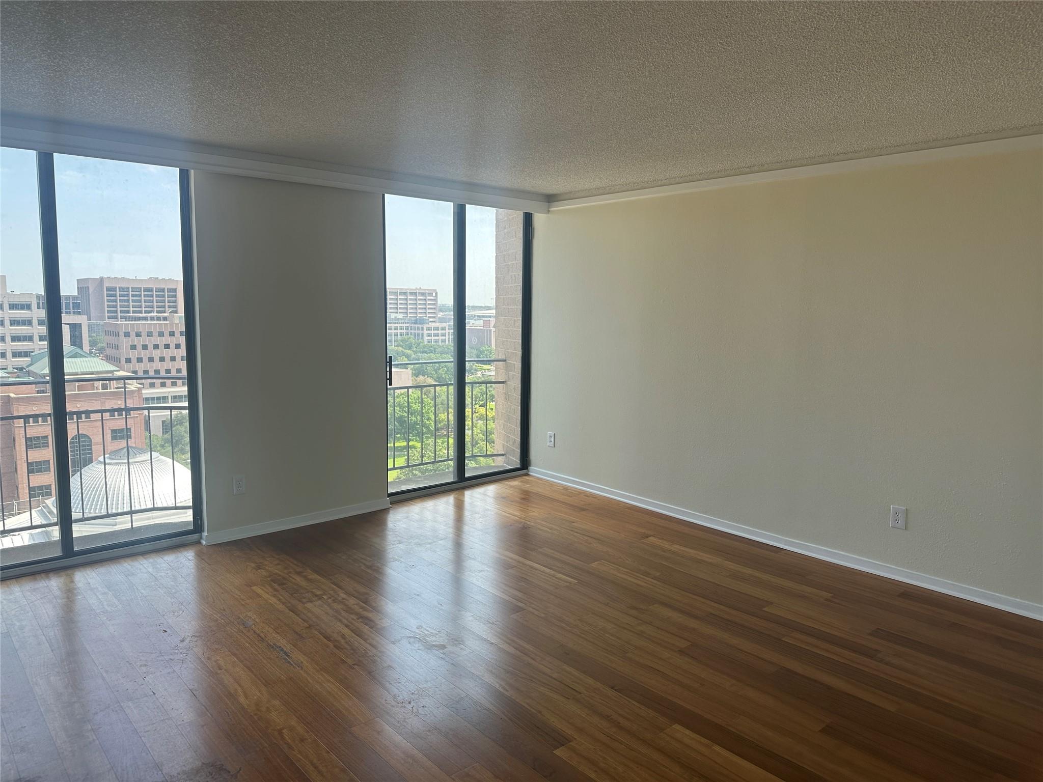 1122 Colorado St #1502 Property Photo 5