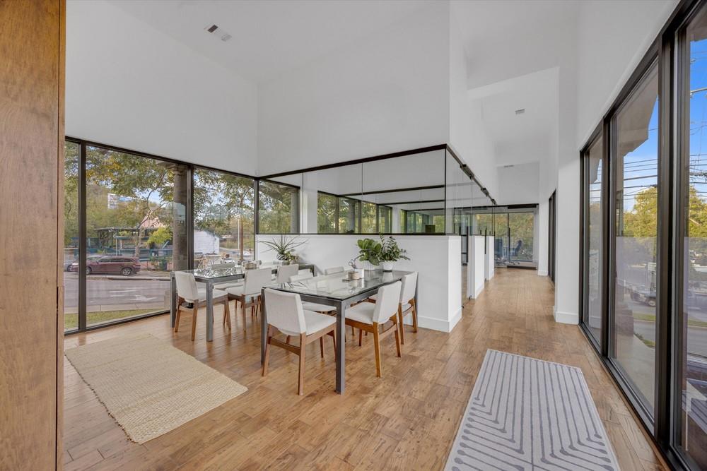 1529 Barton Springs Rd 31 Property Photo 1