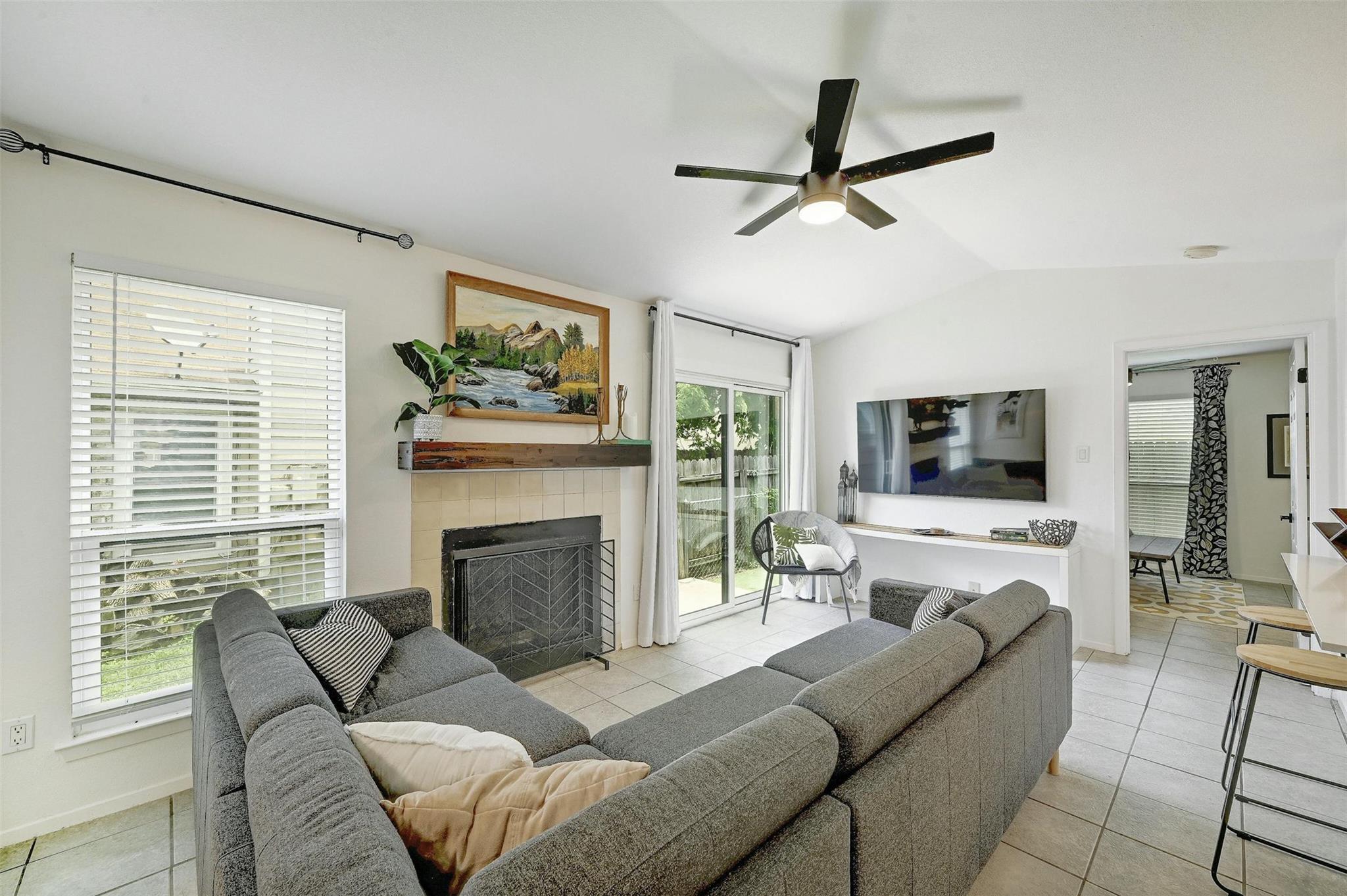 3605 Leafield Dr A Property Photo 3