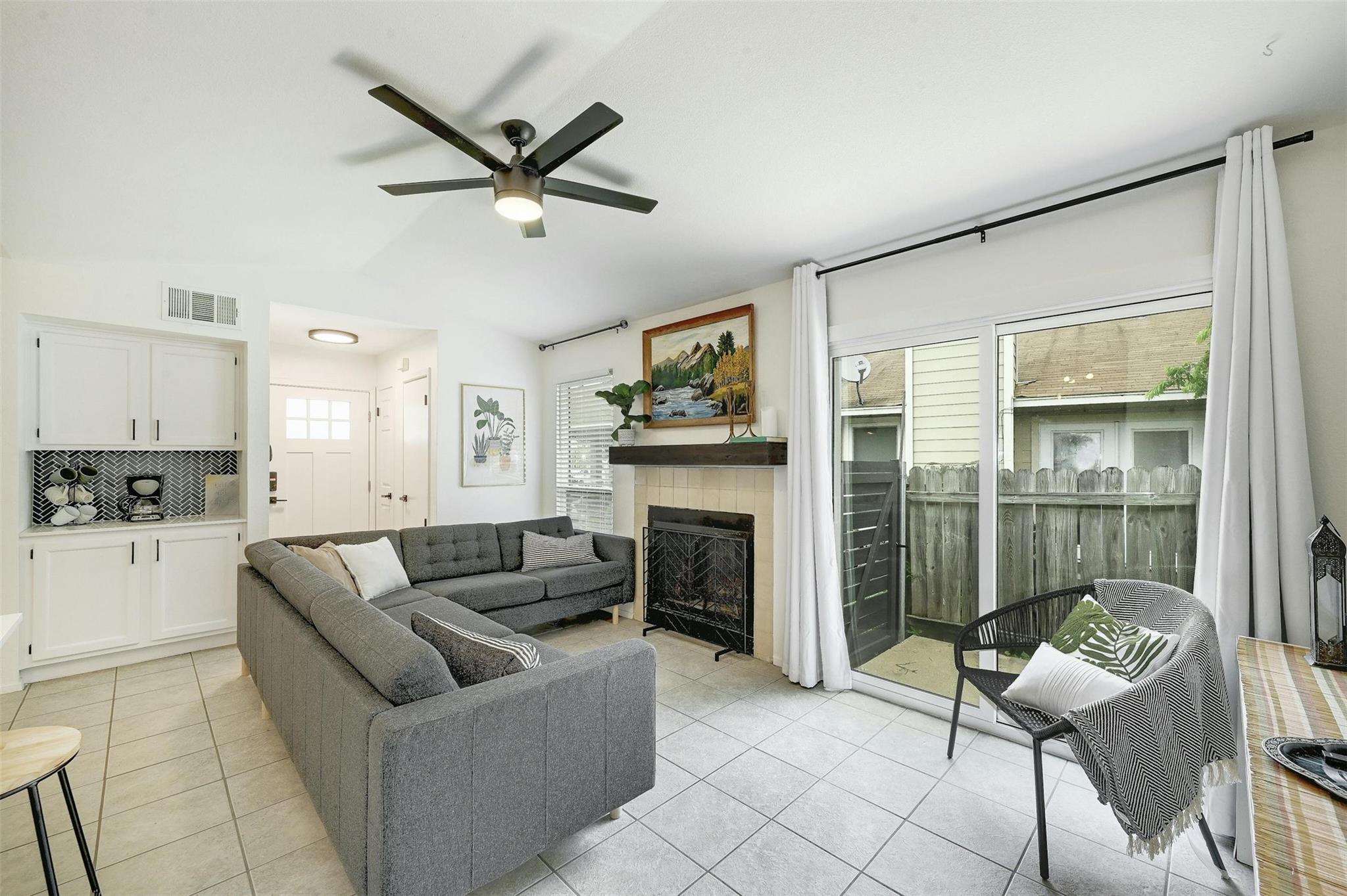 3605 Leafield Dr A Property Photo 4