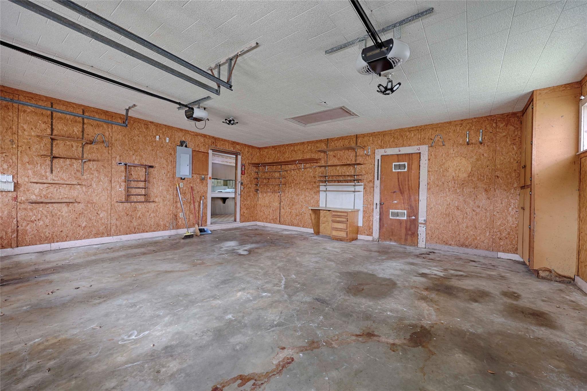 302 Baumgarten St Property Photo 20