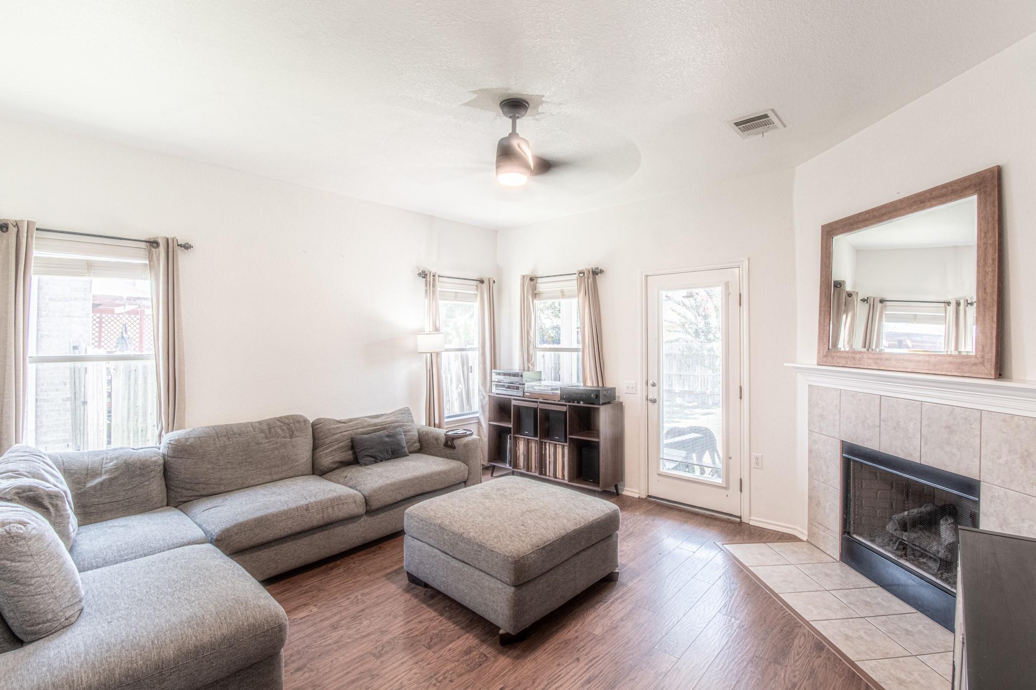 11004 Furrow Hill Dr Property Photo 6