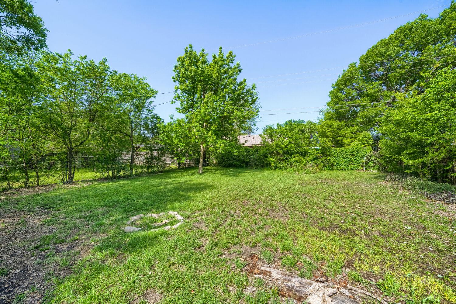8308 Hathaway Dr Property Photo 11